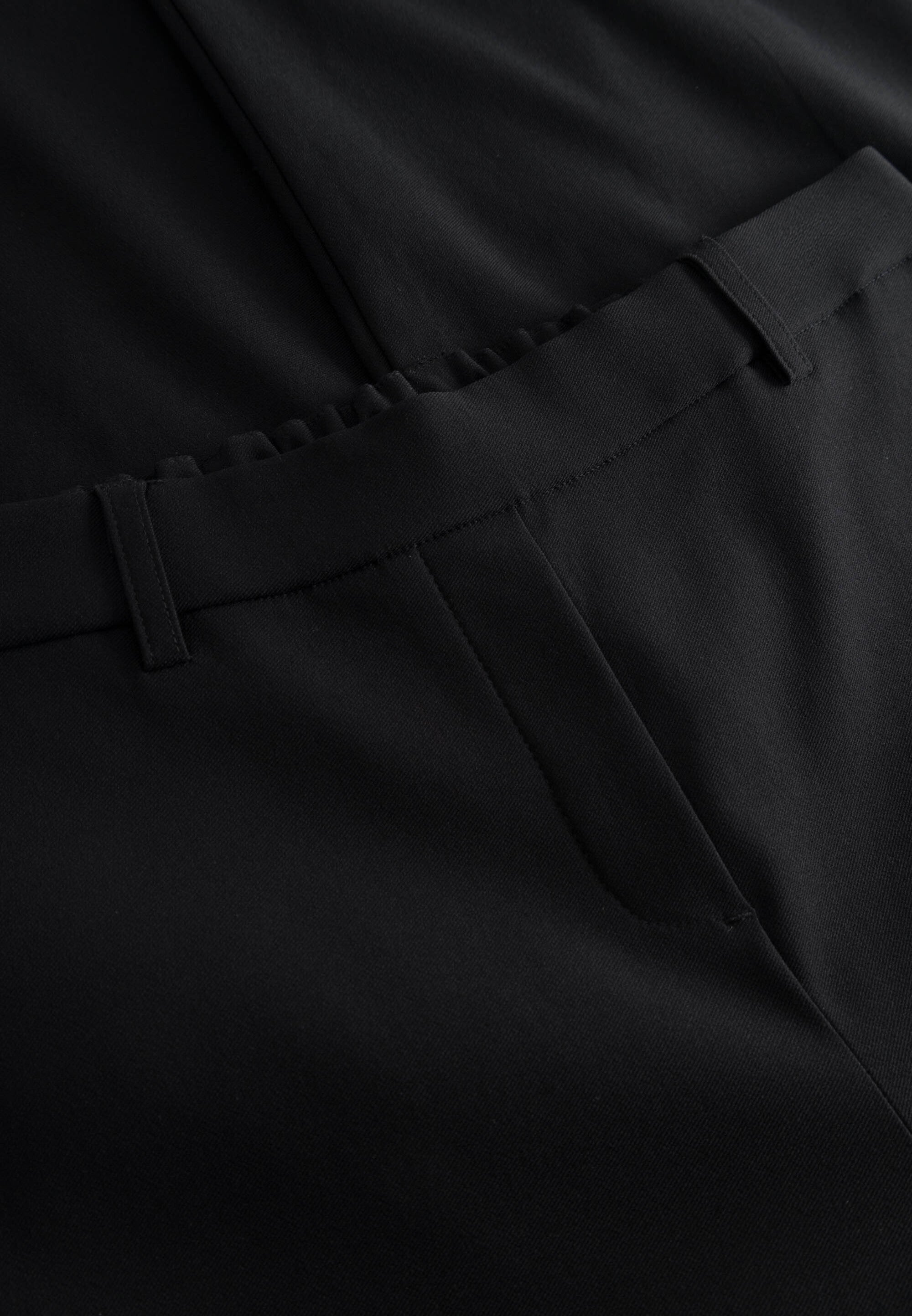 LAURIE Alice Loose - Medium Length Loose 99000 Black