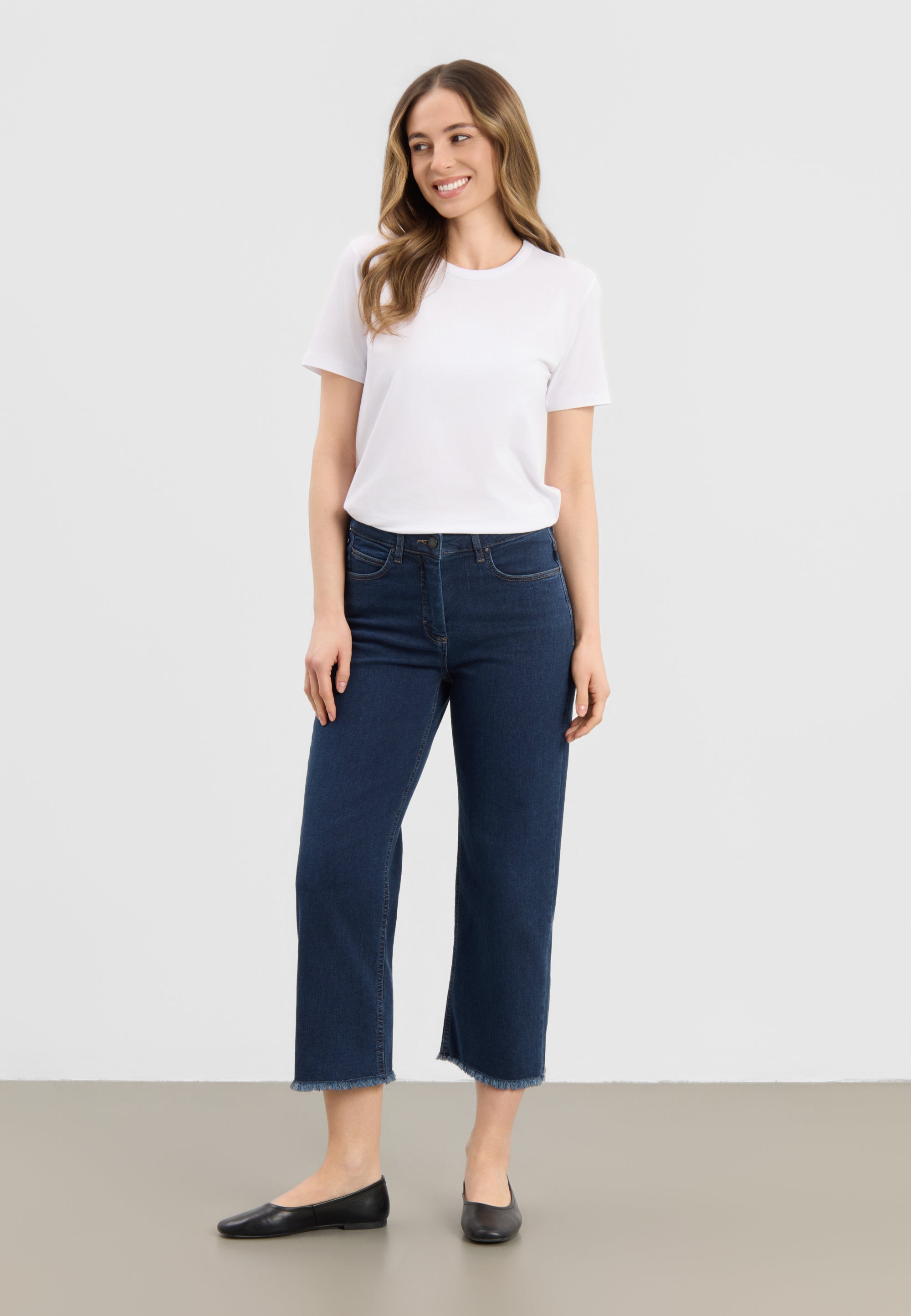 LAURIE Amelia Raw Straight Cropped Straight 40513 Dark Blue Denim