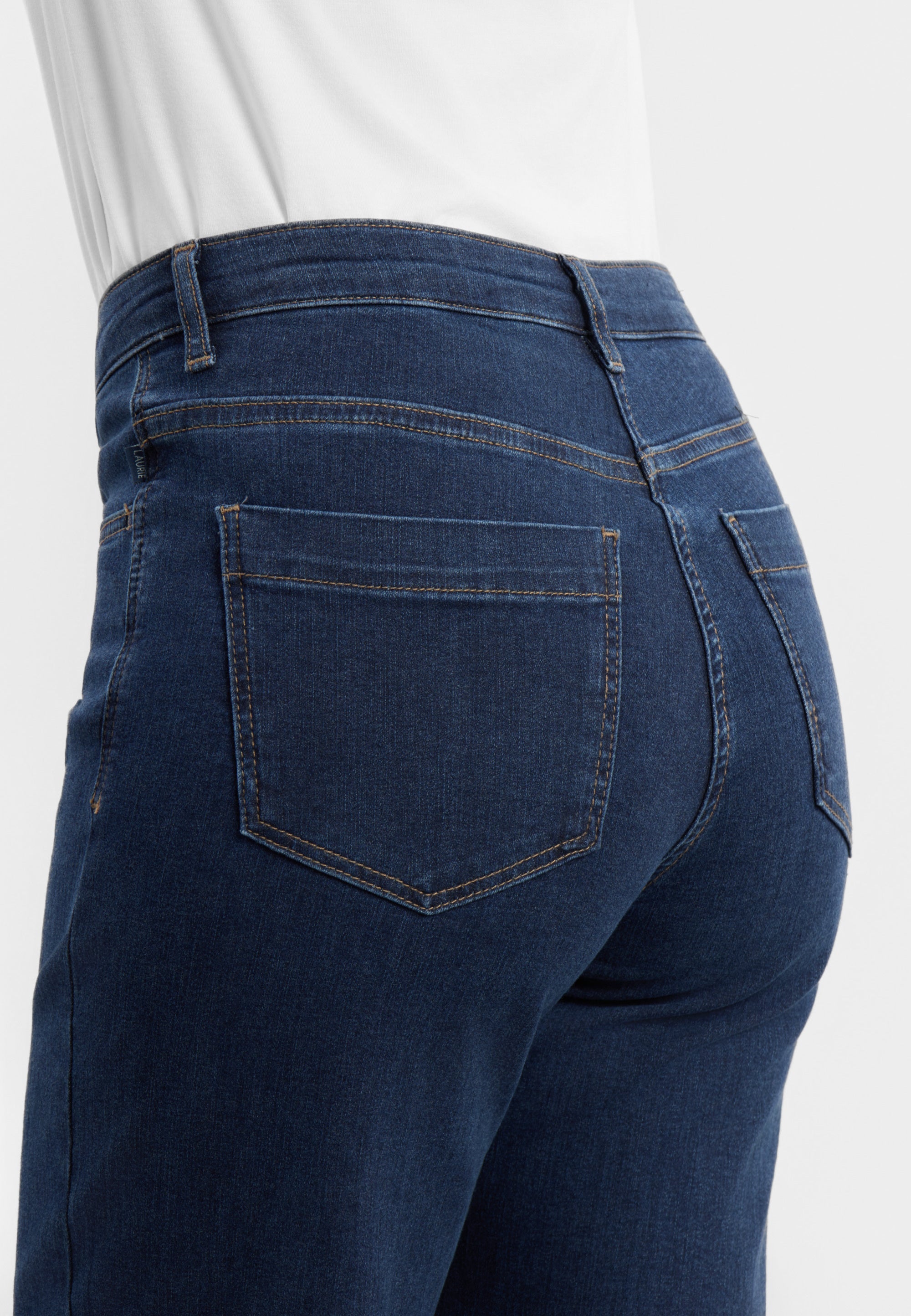 LAURIE Amelia Raw Straight Cropped Straight 40513 Dark Blue Denim