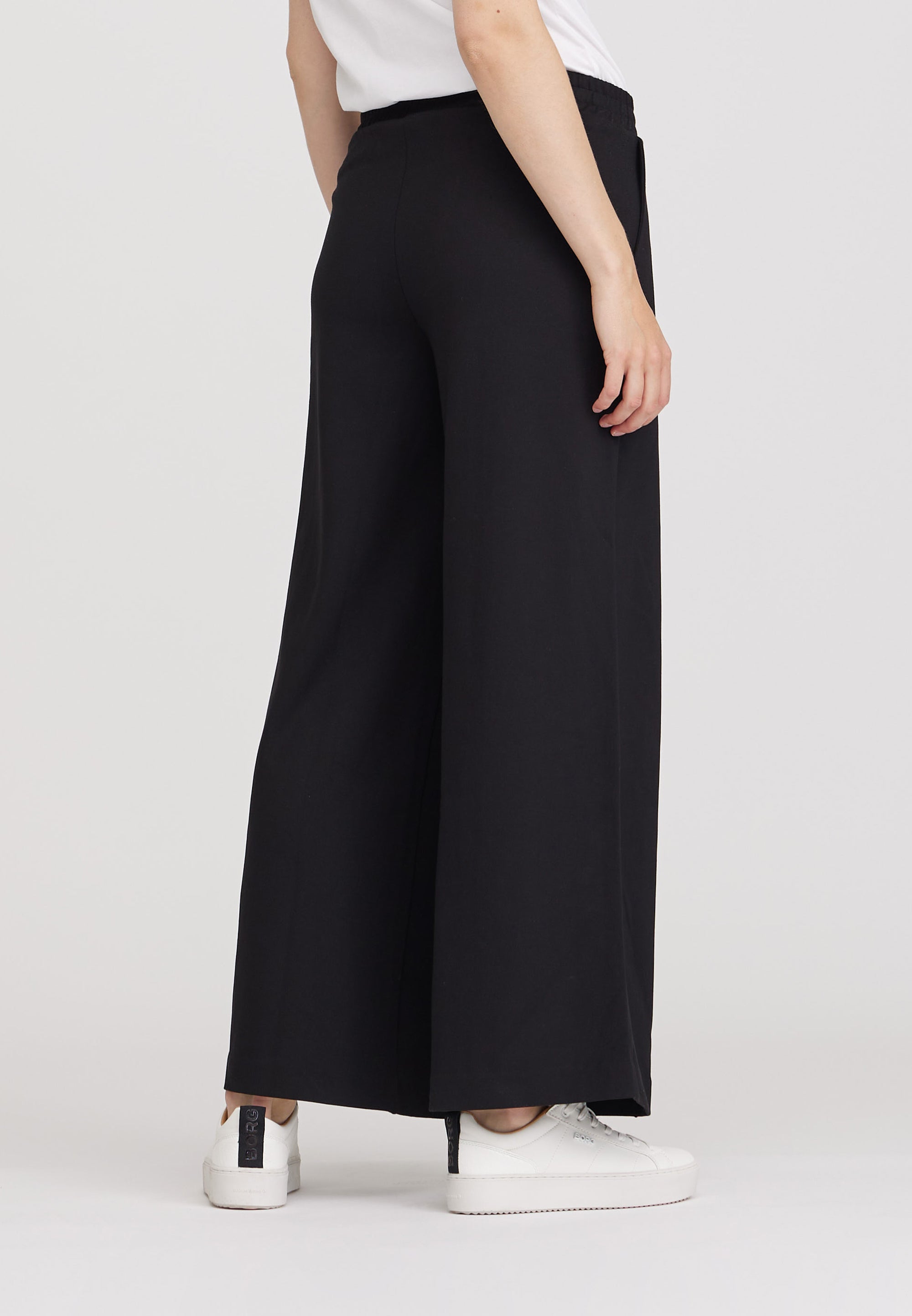 LAURIE Dicte Loose - Medium Length Trousers LOOSE 99147 Black