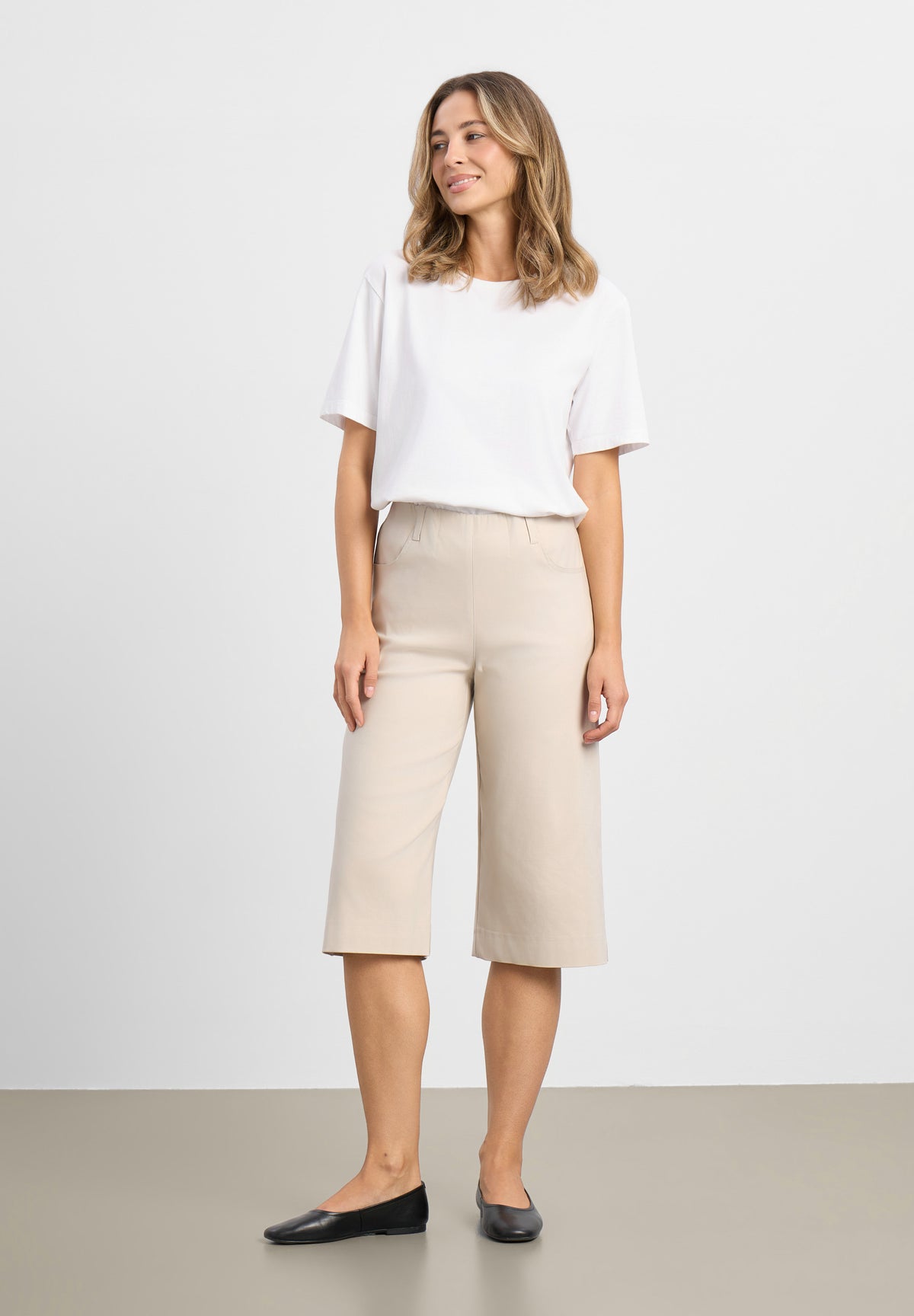 LAURIE Donna Loose - Capri SL Loose 25000 Grey Sand