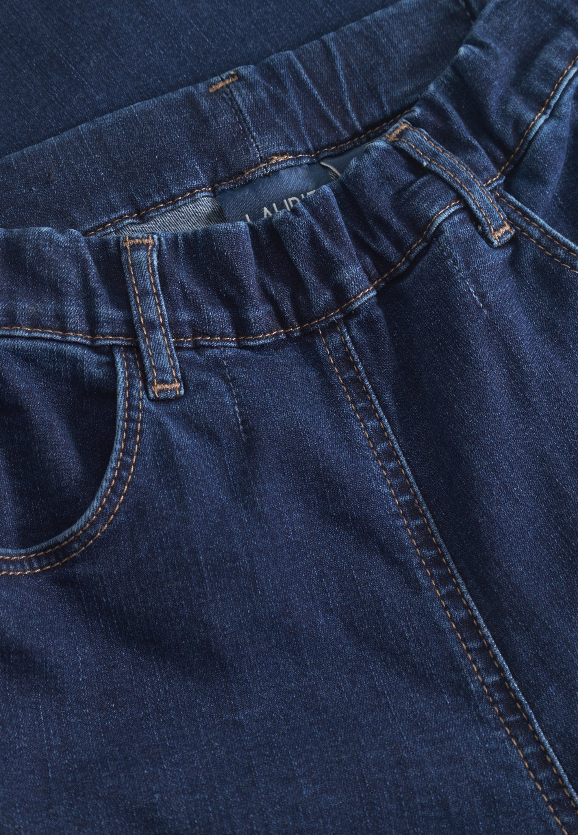 LAURIE Donna Loose - Short Length Loose 40513 Dark Blue Denim