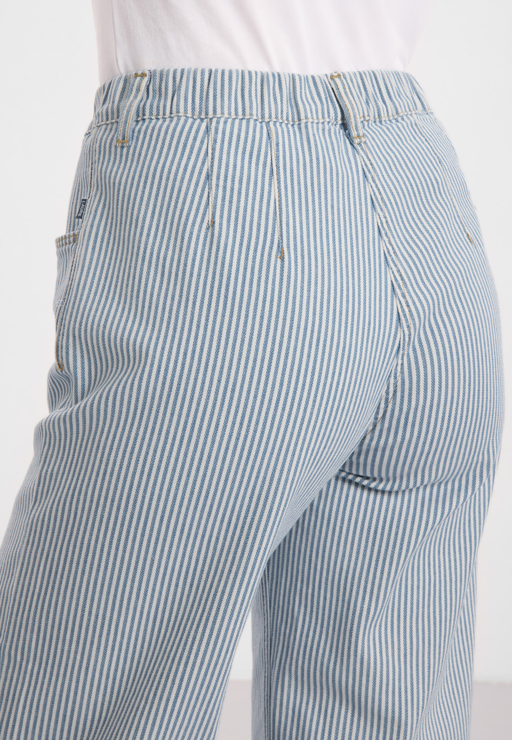 LAURIE Donna Loose CL Loose 10044 White blue stripe