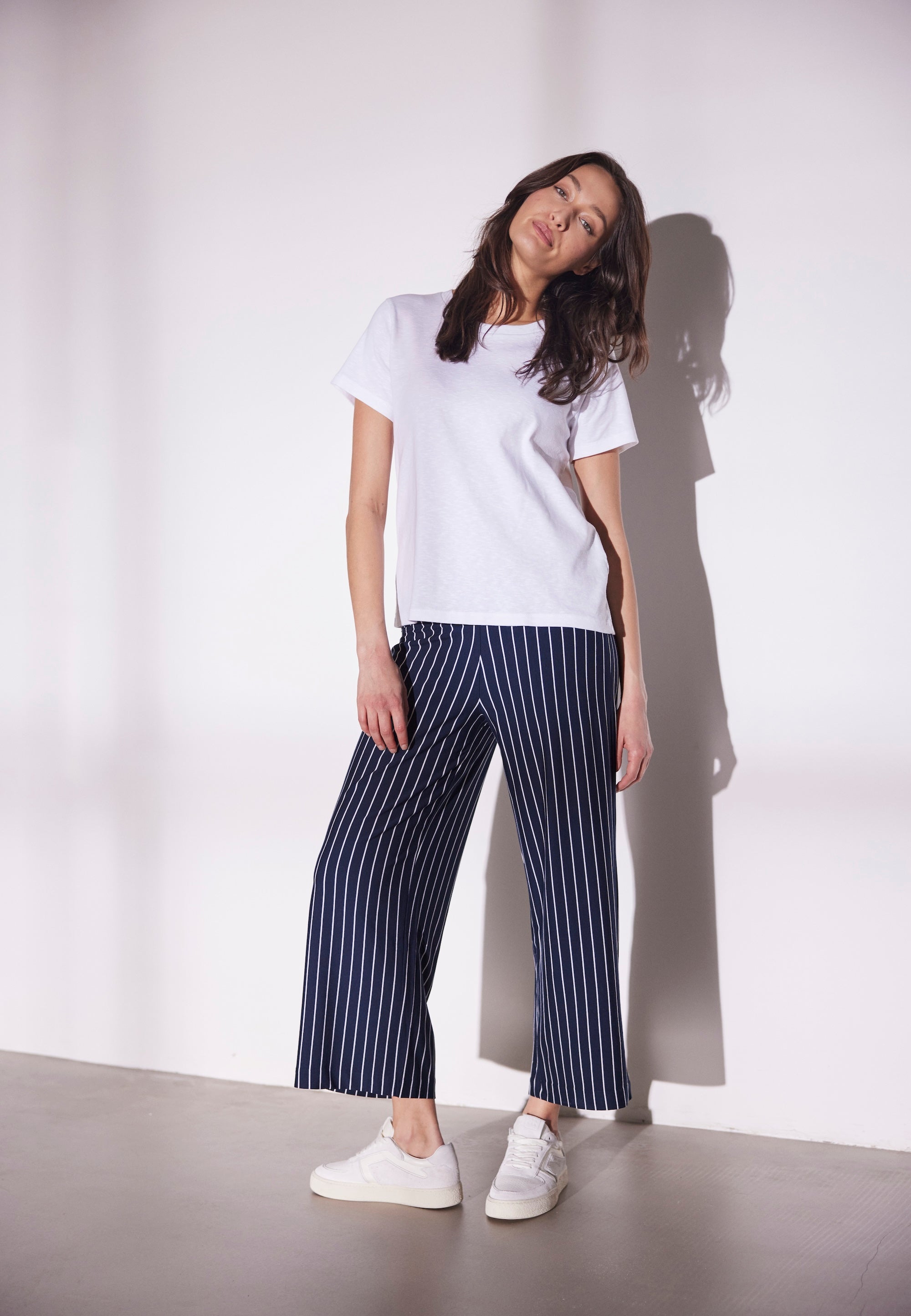 LAURIE Donna Loose Cropped Loose 49222 Navy Stripe