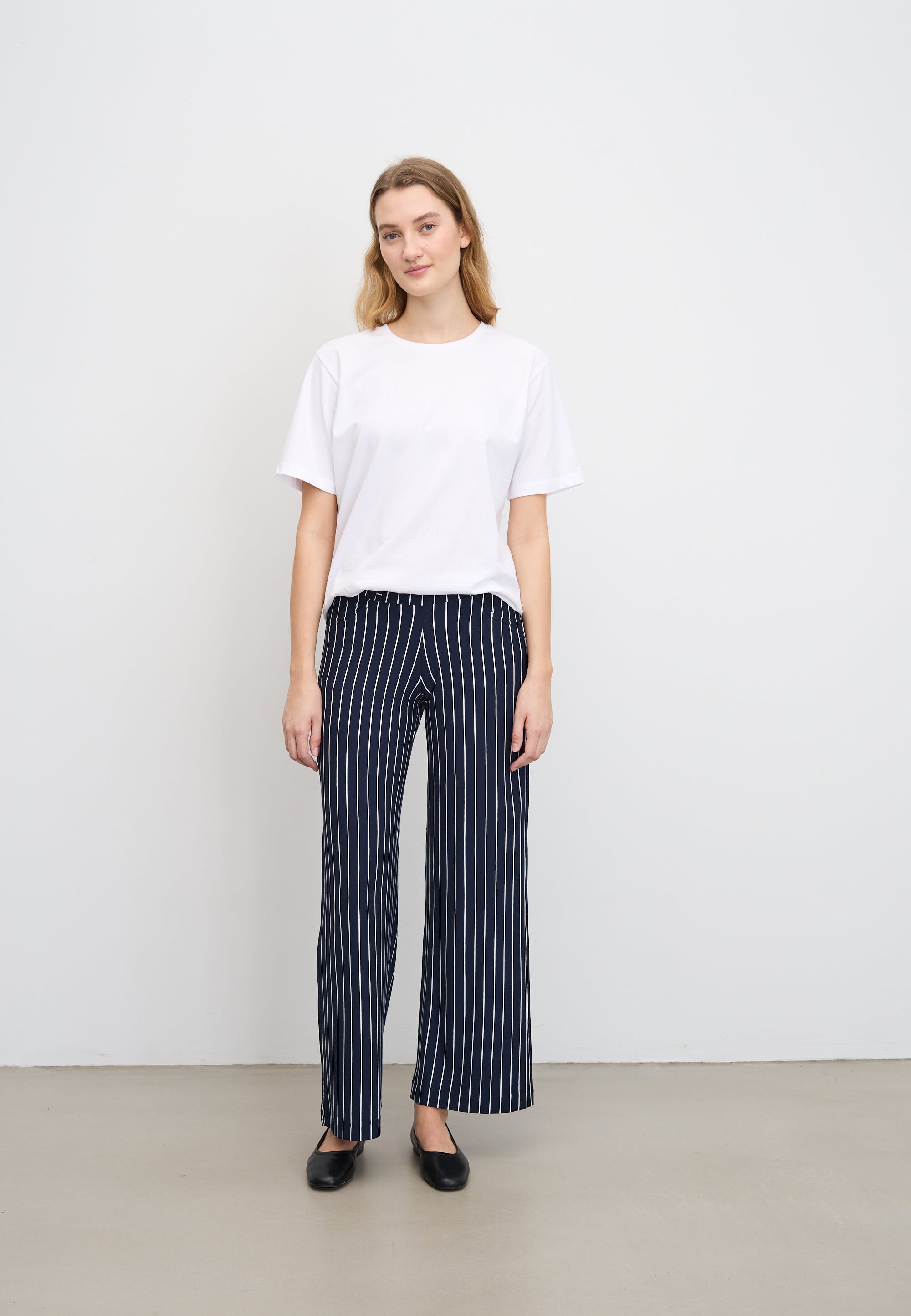 LAURIE Donna Loose Jersey - Short Length Loose 49222 Navy Stripe