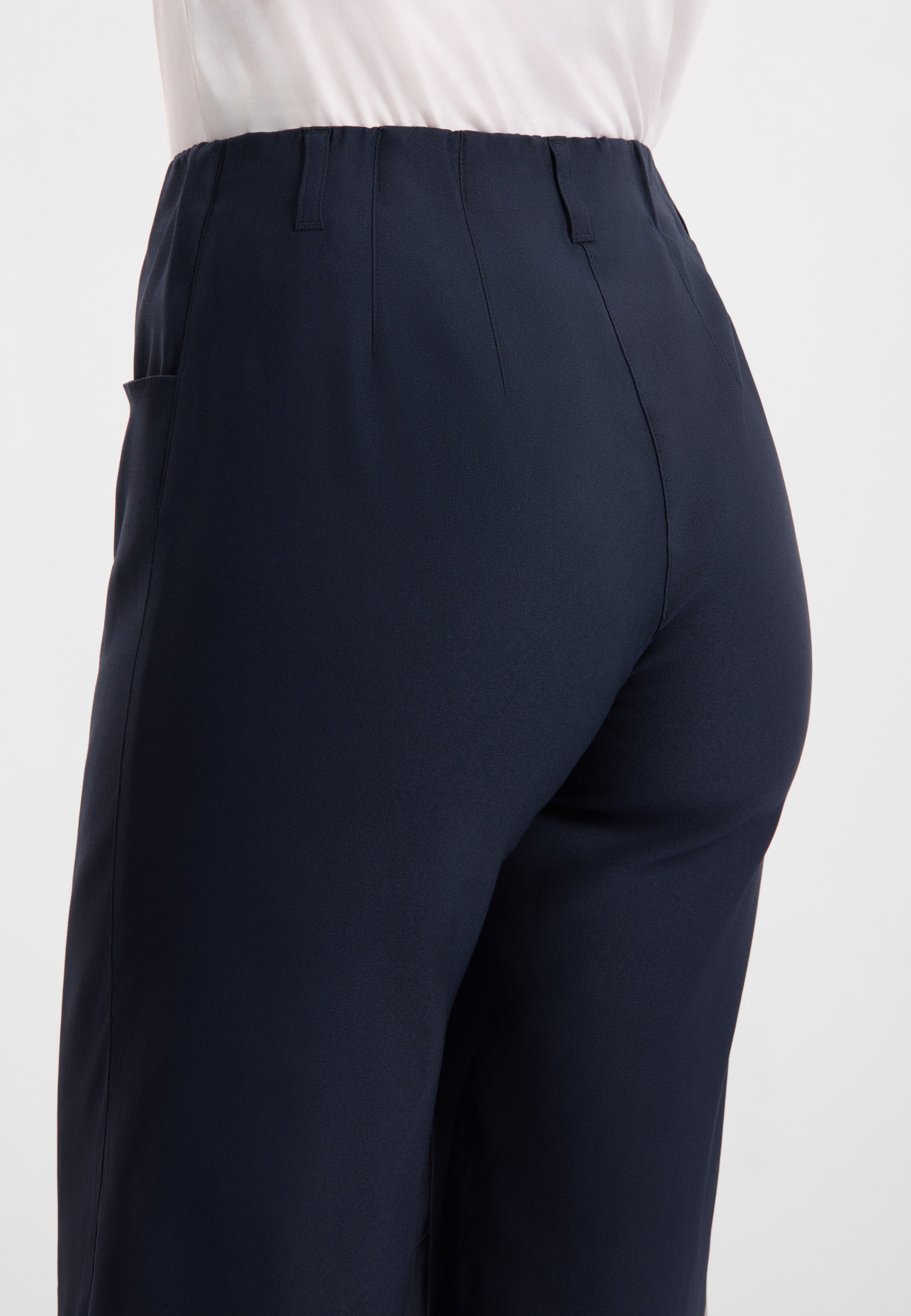 LAURIE Donna Loose Shorts Loose 49000 Navy