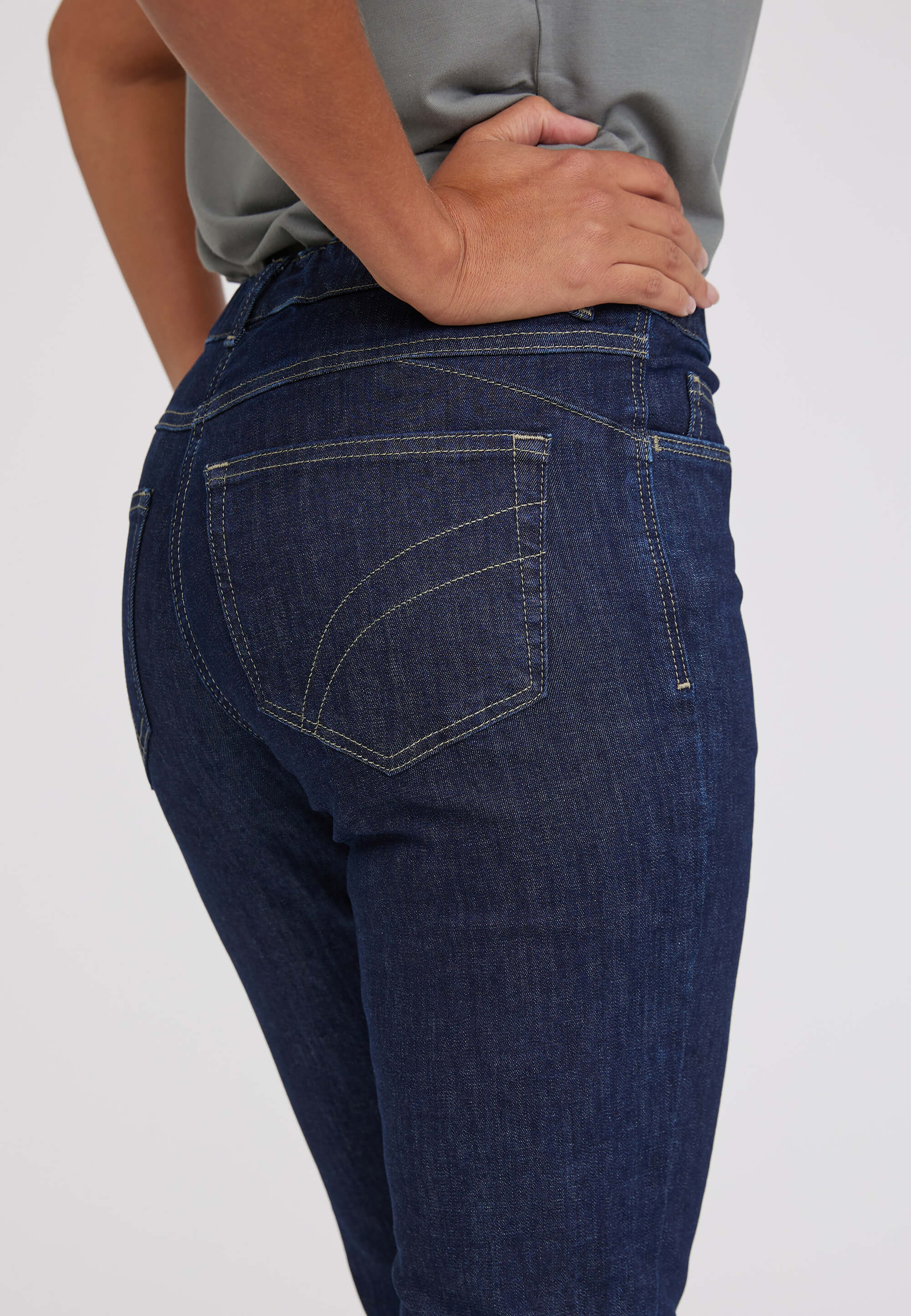 LAURIE Hannah Regular - Extra Short Length Regular 49501 Dark Blue Denim