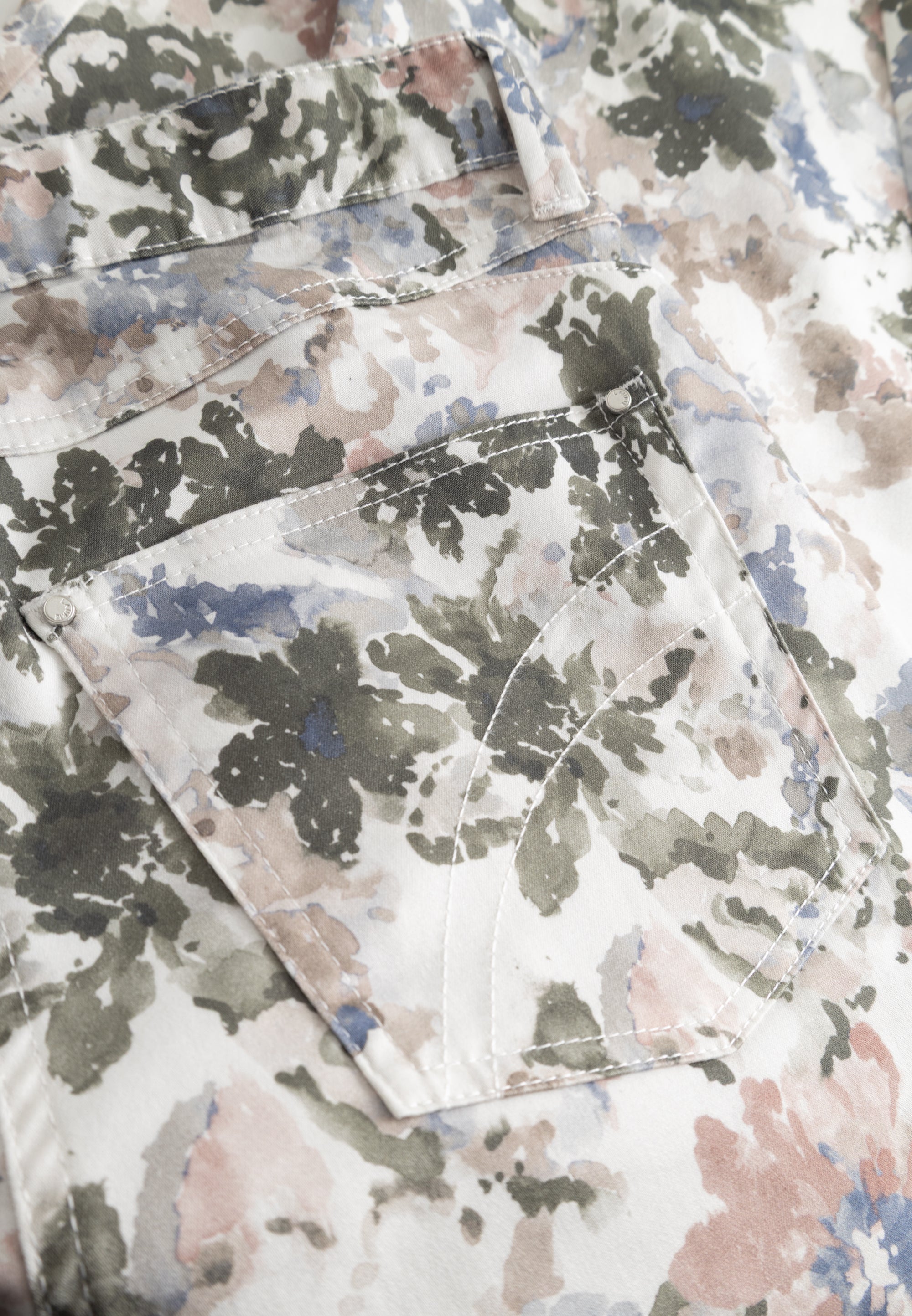 LAURIE Hannah Regular - Extra Short Length Regular 55140 Khaki watercolour print