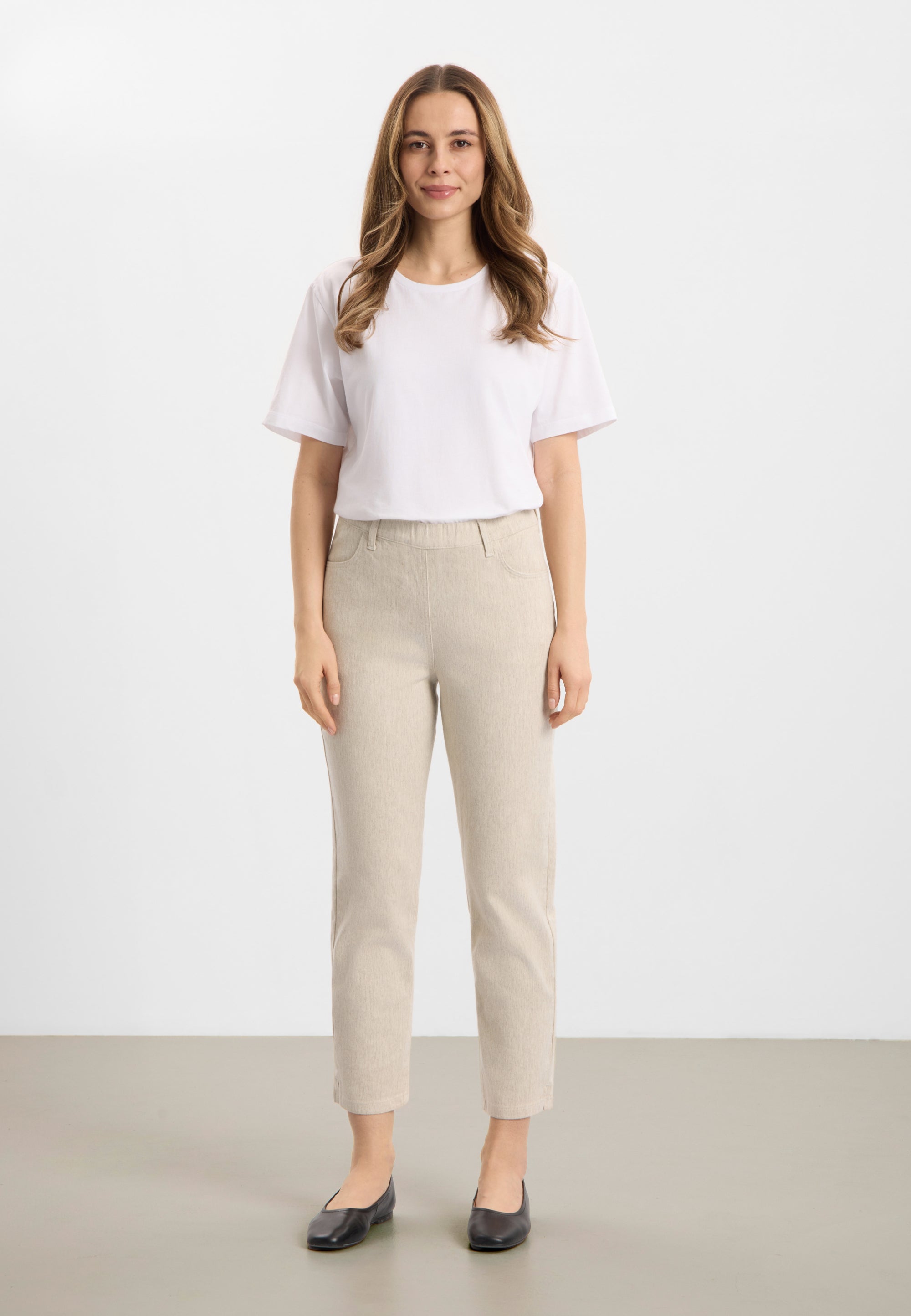 LAURIE Kelly Regular Cropped Regular 25199 Grey sand hemp