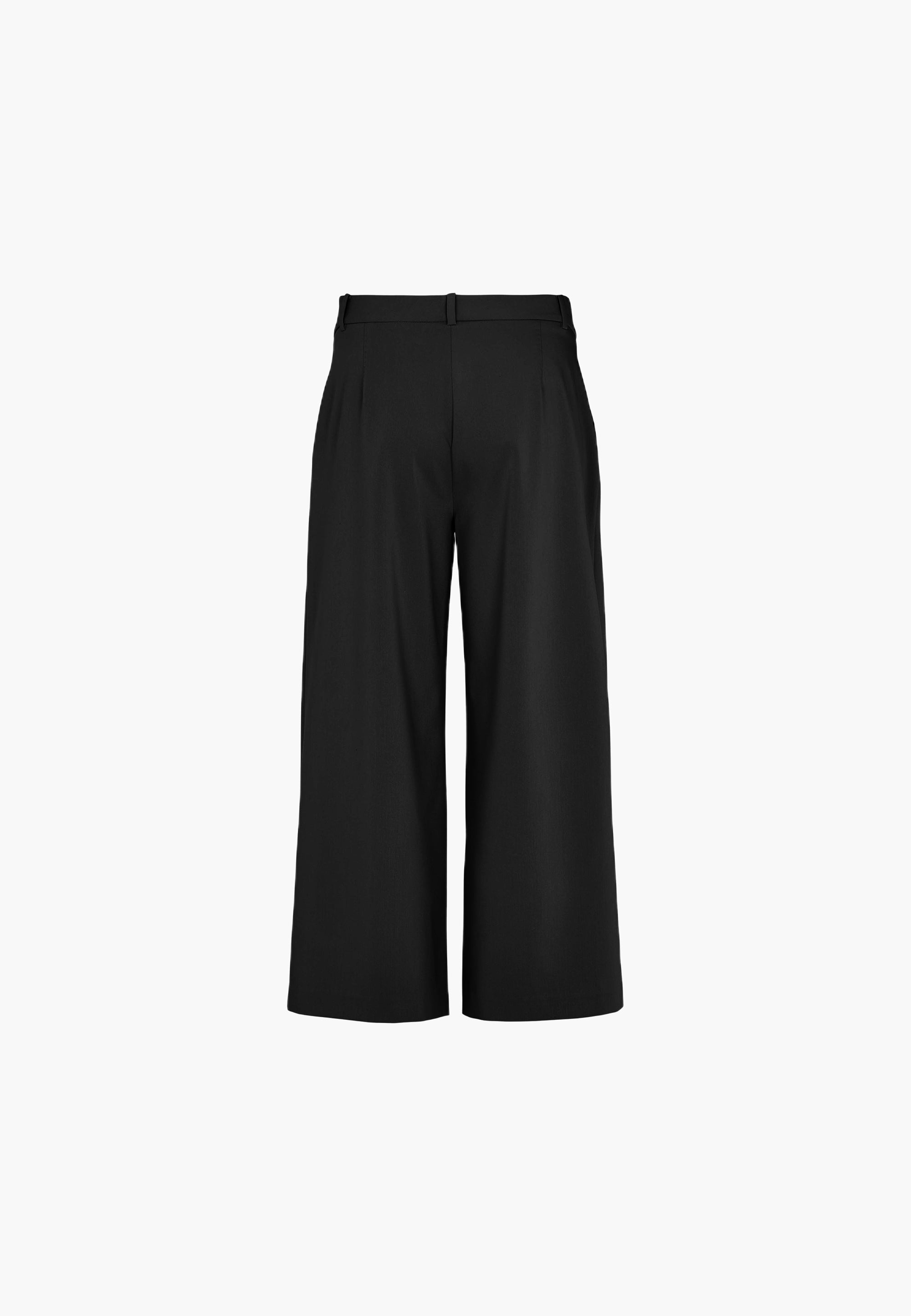 LAURIE Lia Loose Crop Loose 99000 Black