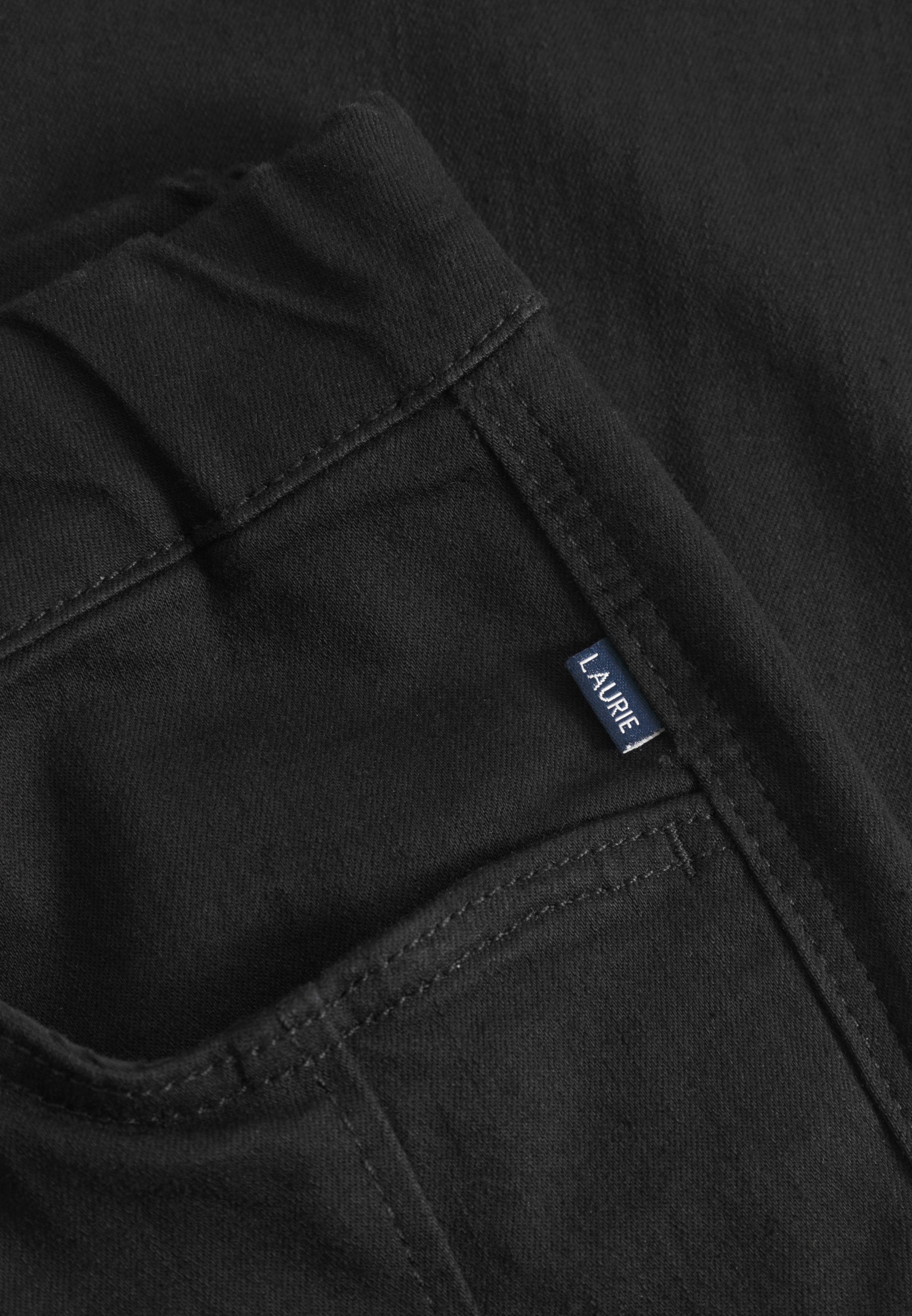 LAURIE Piper Pure Regular - Cropped Regular 99900 Black Denim