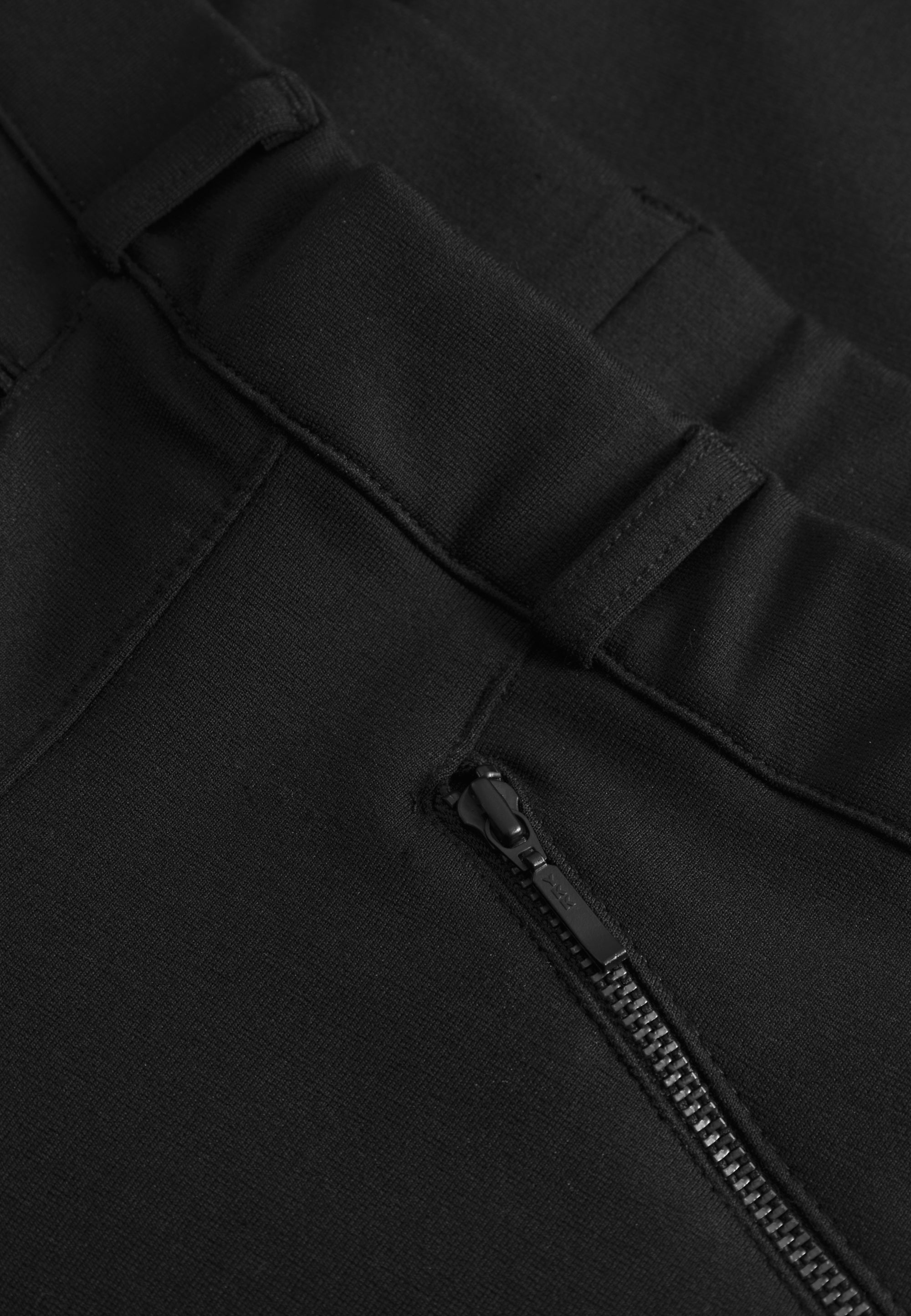 LAURIE Ruby Straight - Short Length Straight 99143 Black brushed