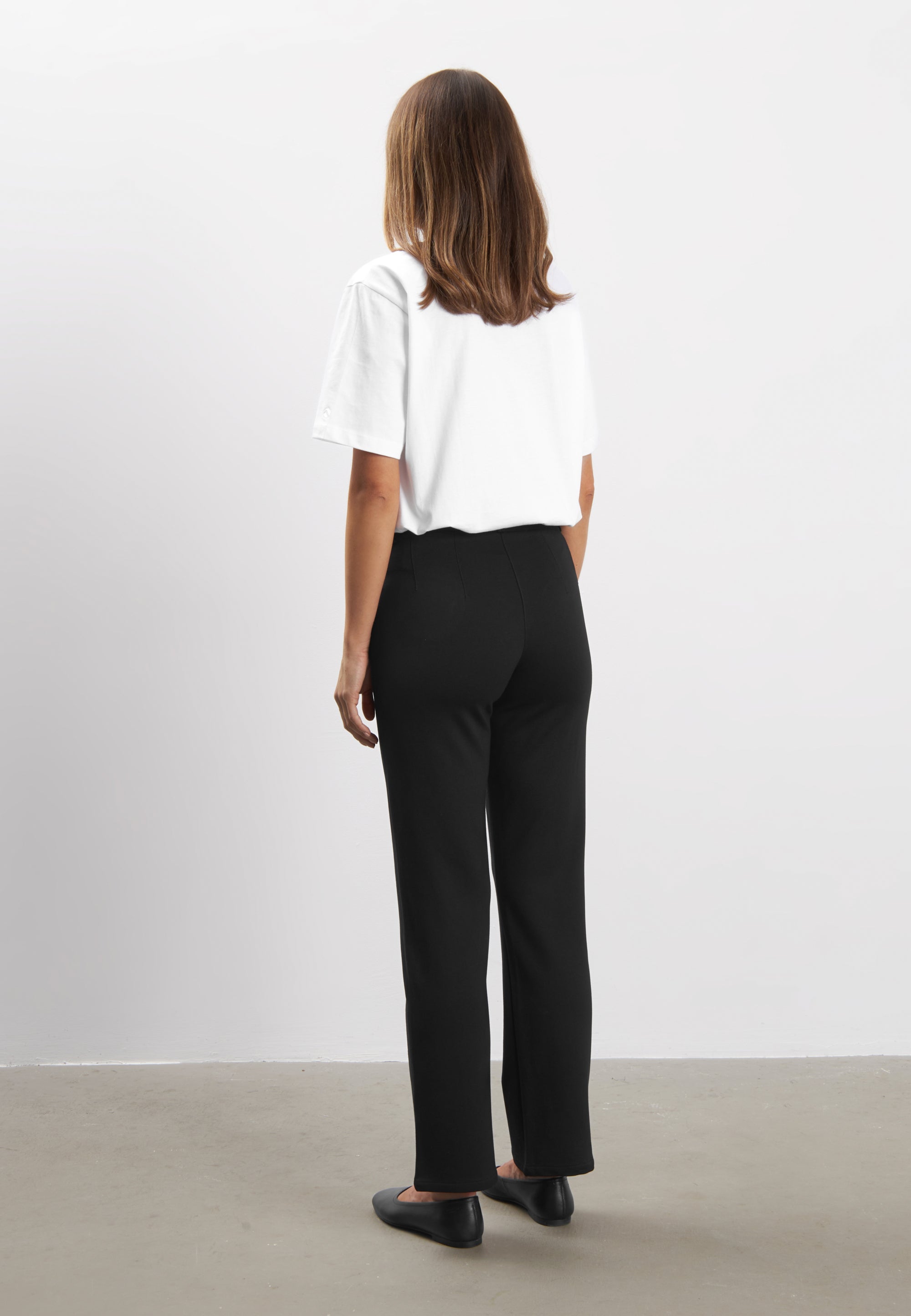 LAURIE Ruby Straight - Short Length Straight 99143 Black brushed