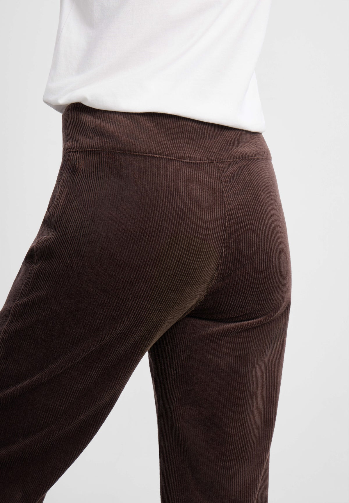 LAURIE Thea Straight Fløyel - Medium Length Straight 88000 Brown