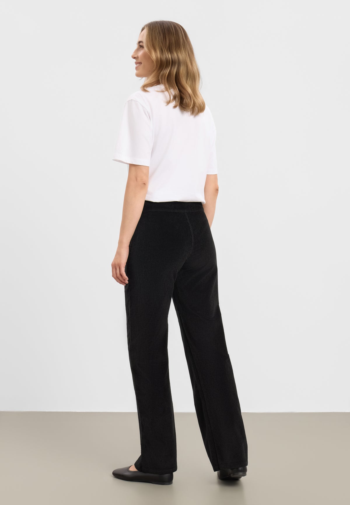 LAURIE Thea Straight Fløyel - Medium Length Straight 99000 Black