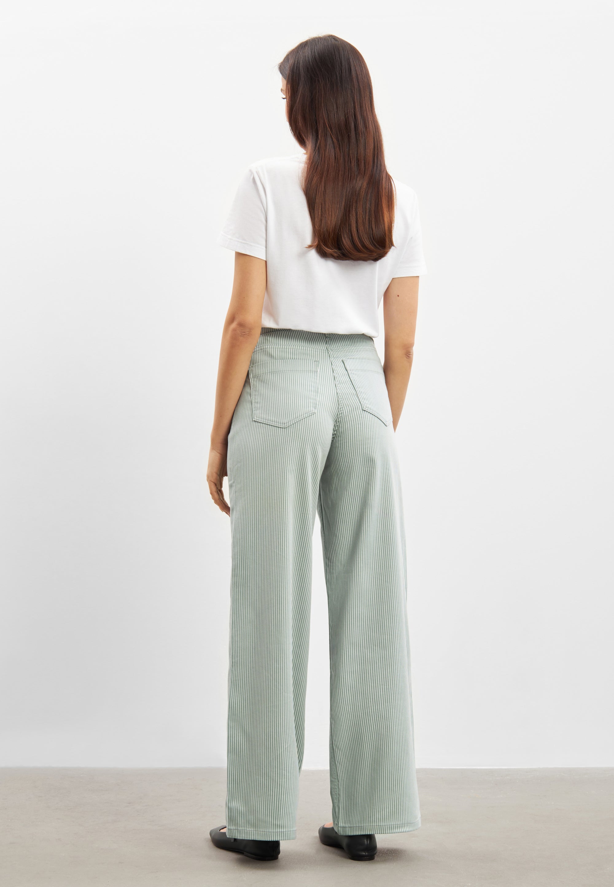 LAURIE  Carol Loose - Medium Length Trousers LOOSE 51397 Sage Stripe