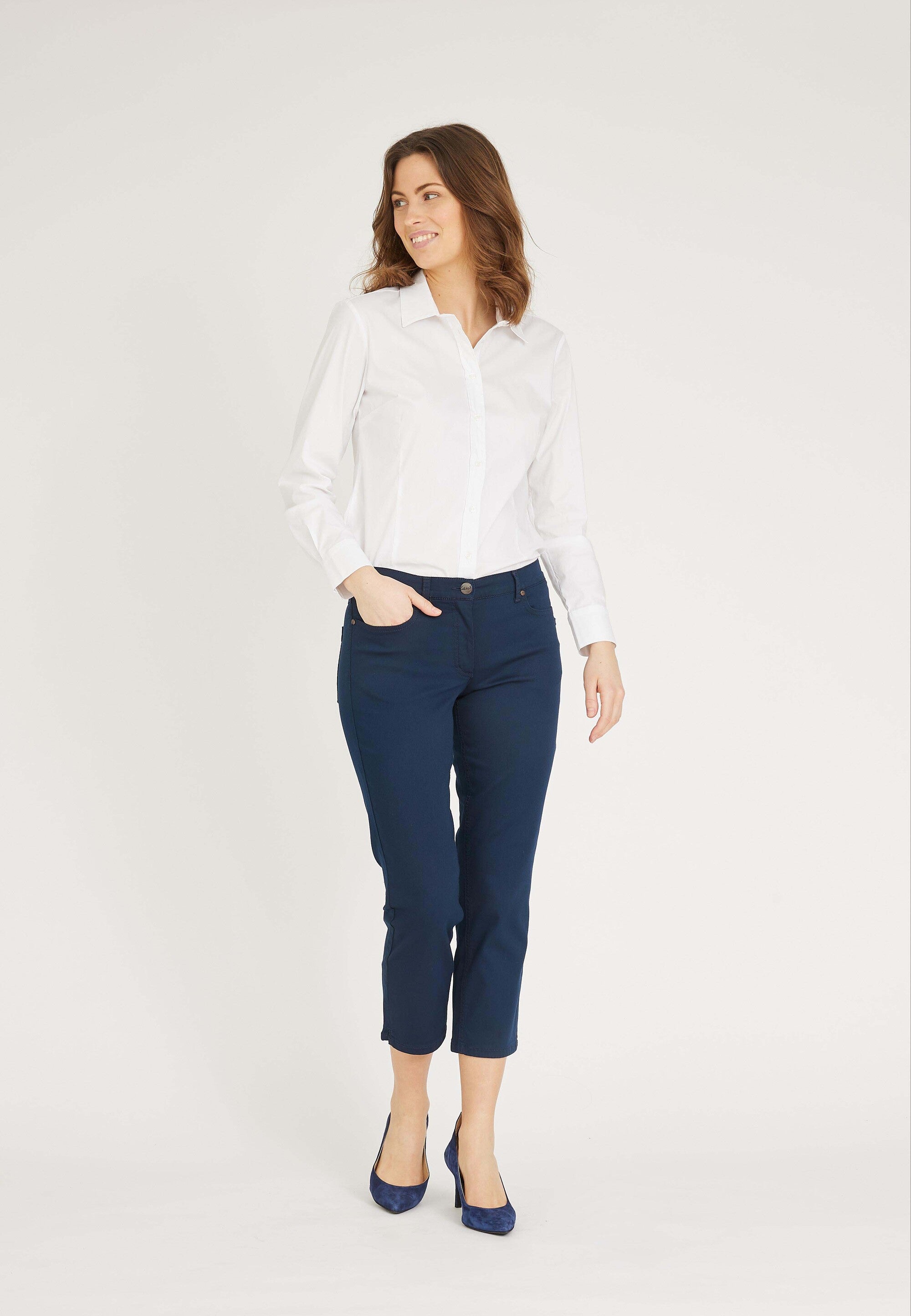 LAURIE  Charlotte Regular Crop Regular 49200 Navy