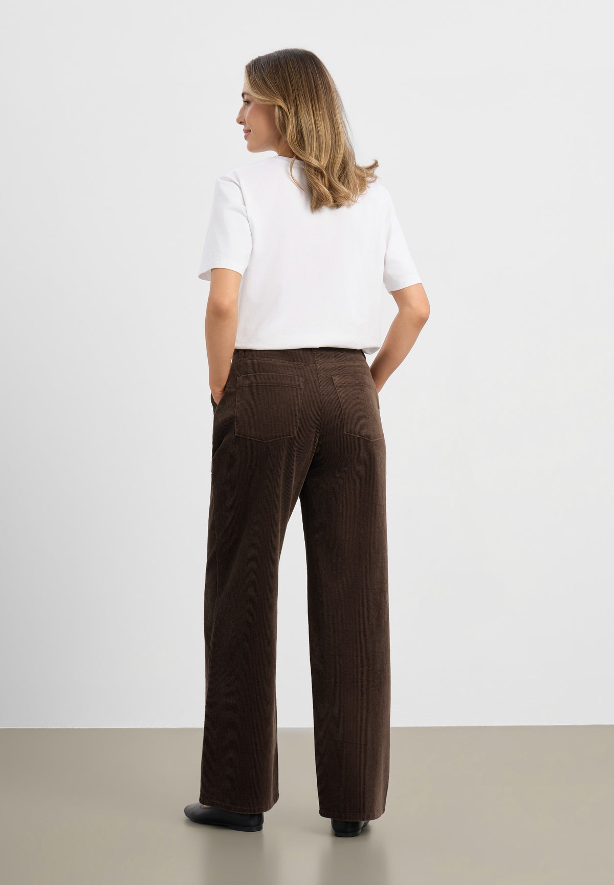 LAURIE Charm Loose Fløyel - Medium Length Loose 88000 Brown