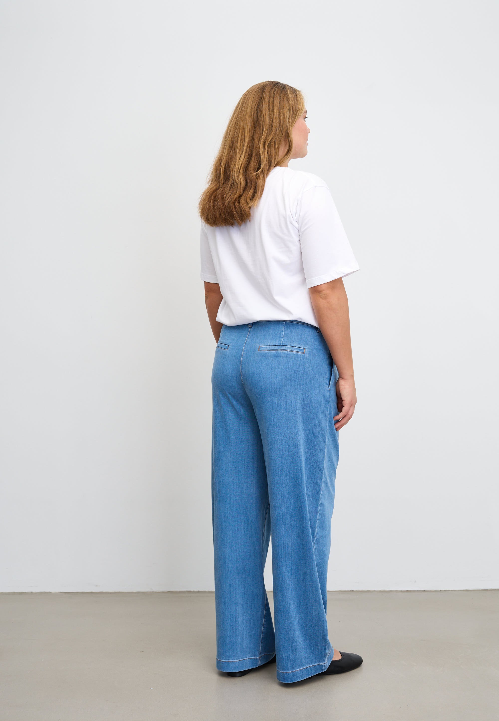 LAURIE  Debbie Loose - Medium Length Trousers LOOSE 44399 Washed Blue Denim