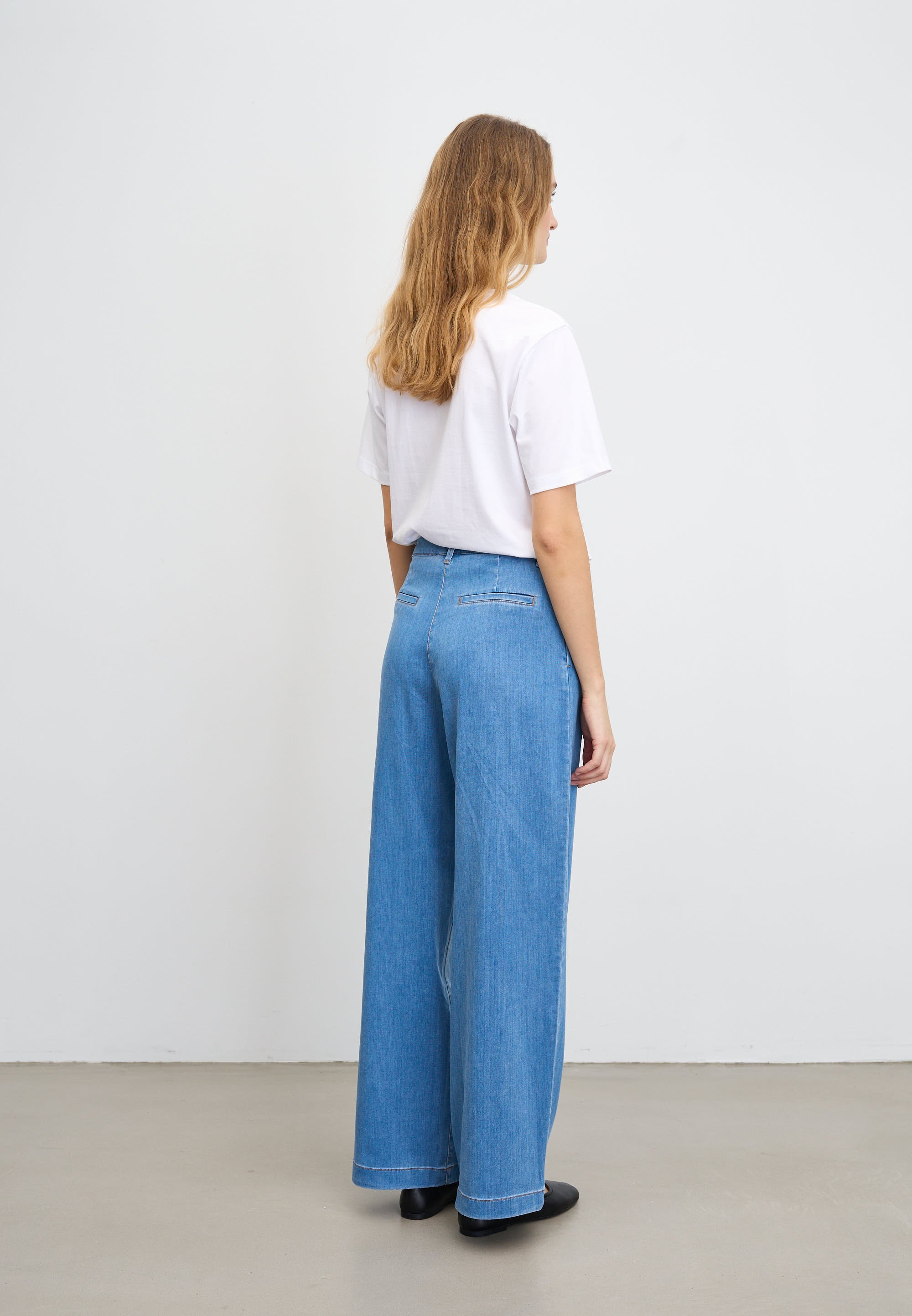 LAURIE  Debbie Loose - Medium Length Trousers LOOSE 44399 Washed Blue Denim