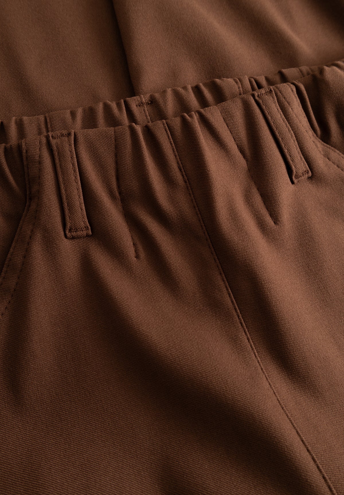 LAURIE Donna Loose - Medium Length Loose 87900 Downtown Brown
