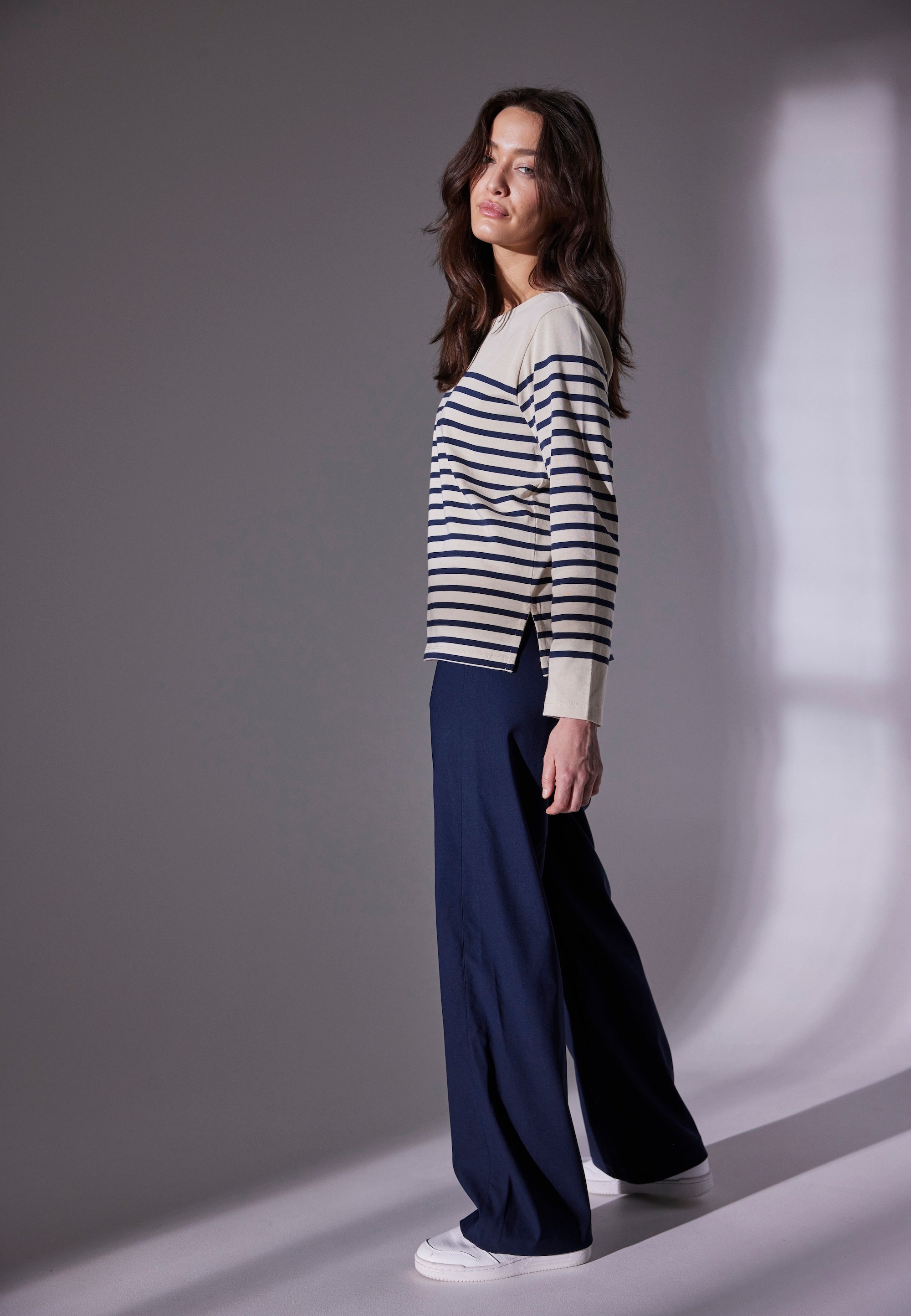 LAURIE  Donna Loose - Medium Length Loose 49000 Navy
