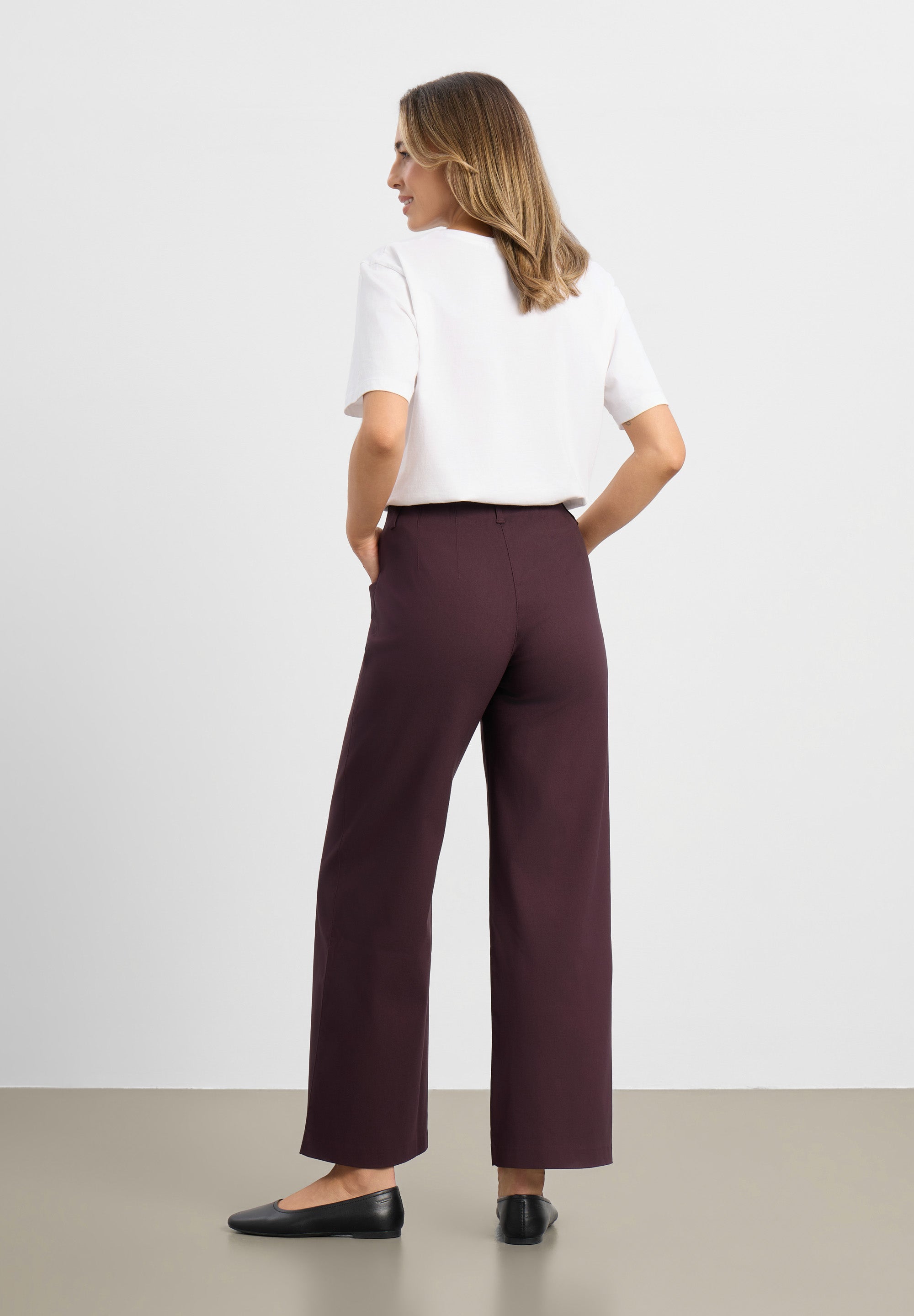 LAURIE Donna Loose - Short Length Loose 68000 Dark Plum