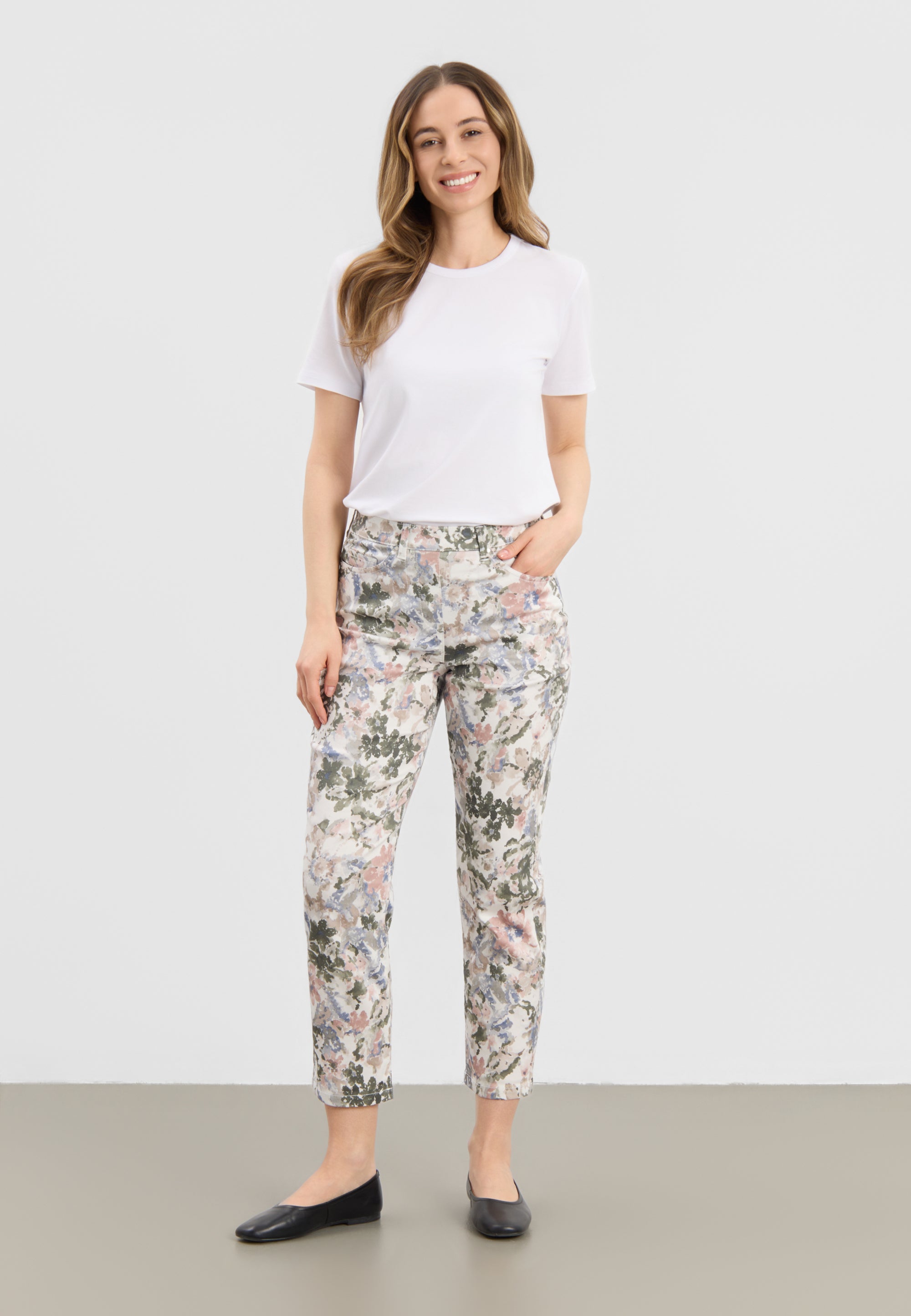 LAURIE Hannah Regular - Extra Short Length Regular 55140 Khaki watercolour print