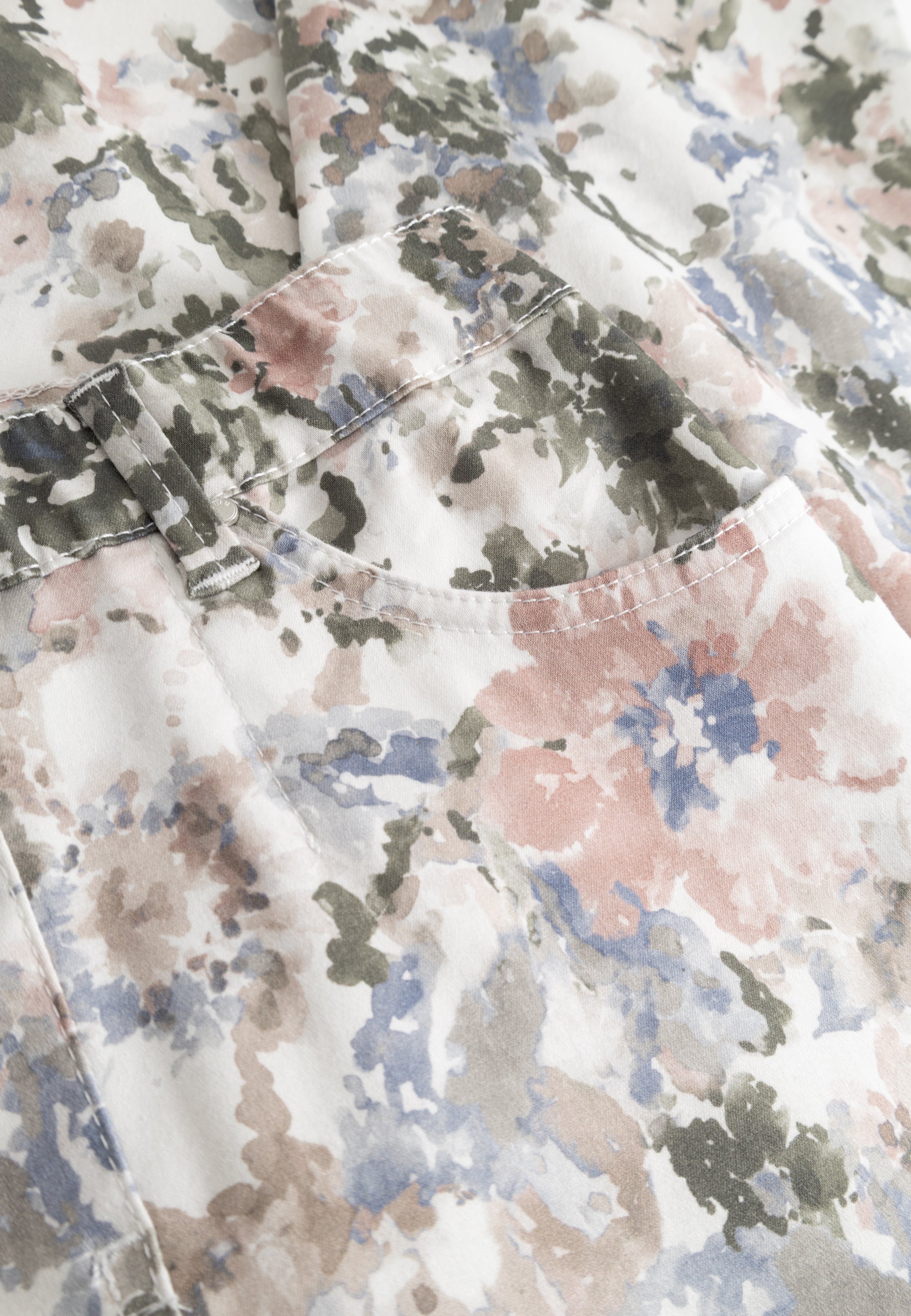 LAURIE Hannah Regular - Extra Short Length Regular 55140 Khaki watercolour print