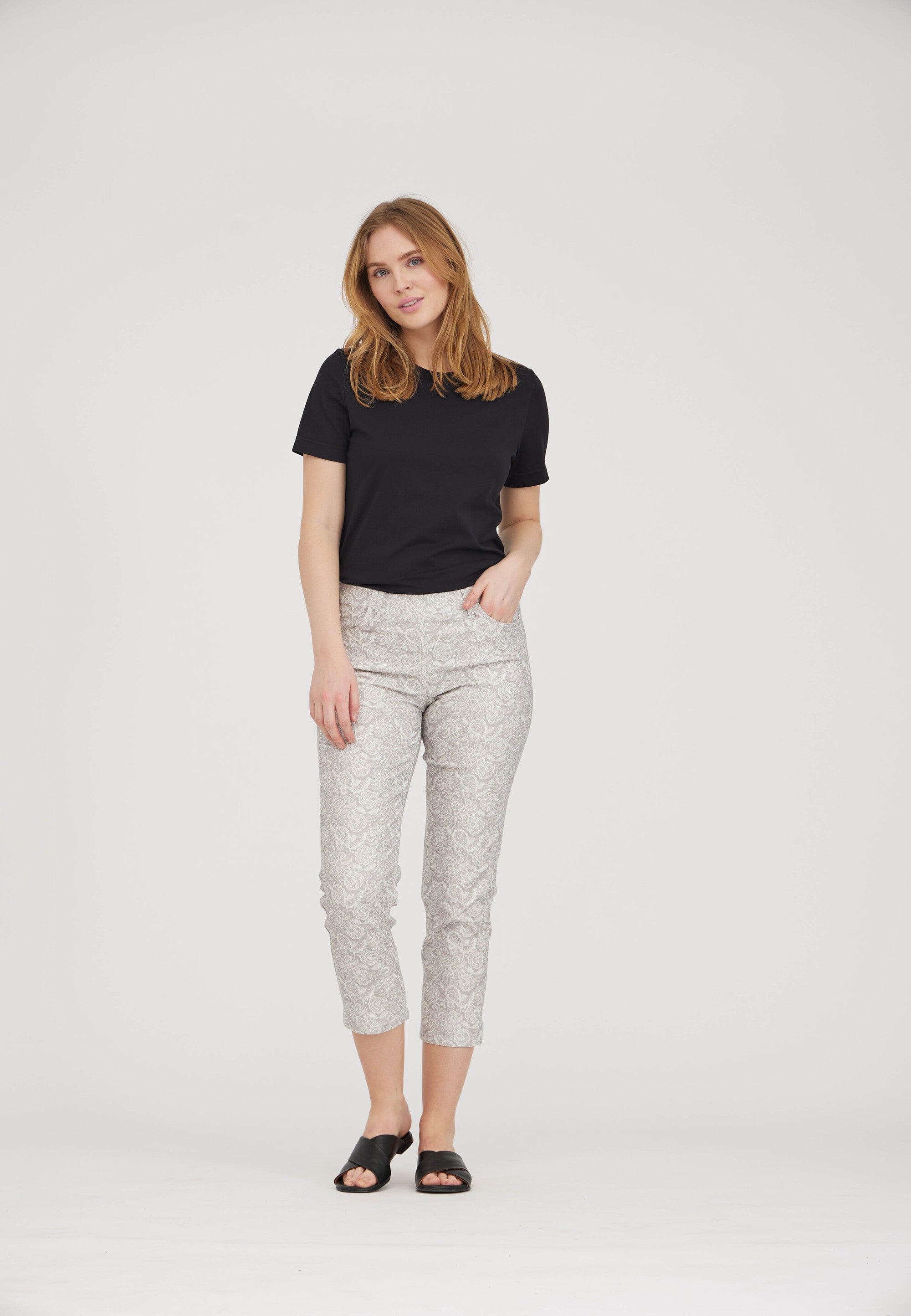 LAURIE Kelly - Crop Regular 25015 Grey Sand Print