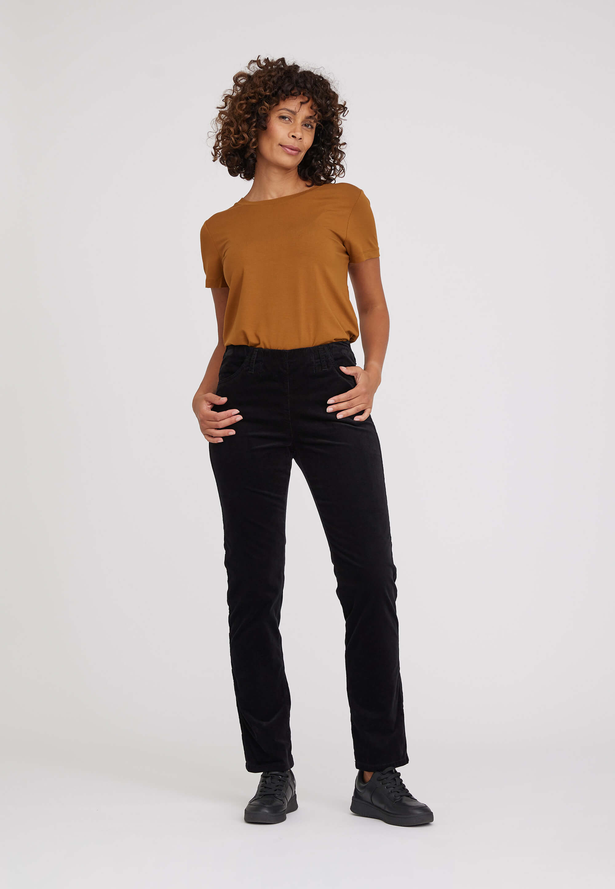 LAURIE  Kelly Regular fløyel - Medium Length Trousers REGULAR 99000 Black