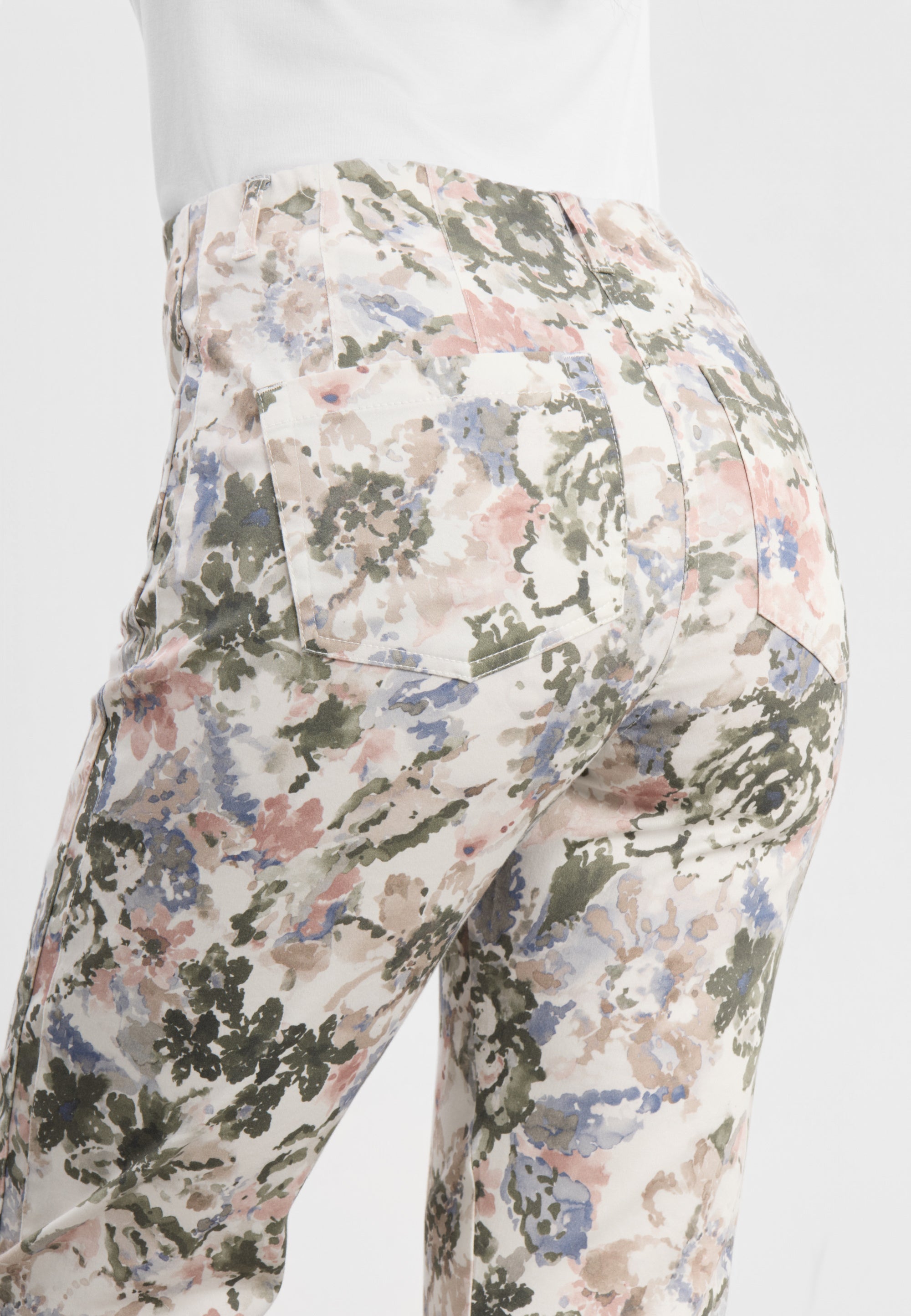 LAURIE Patricia Pure Regular Cropped Regular 55140 Khaki watercolour print