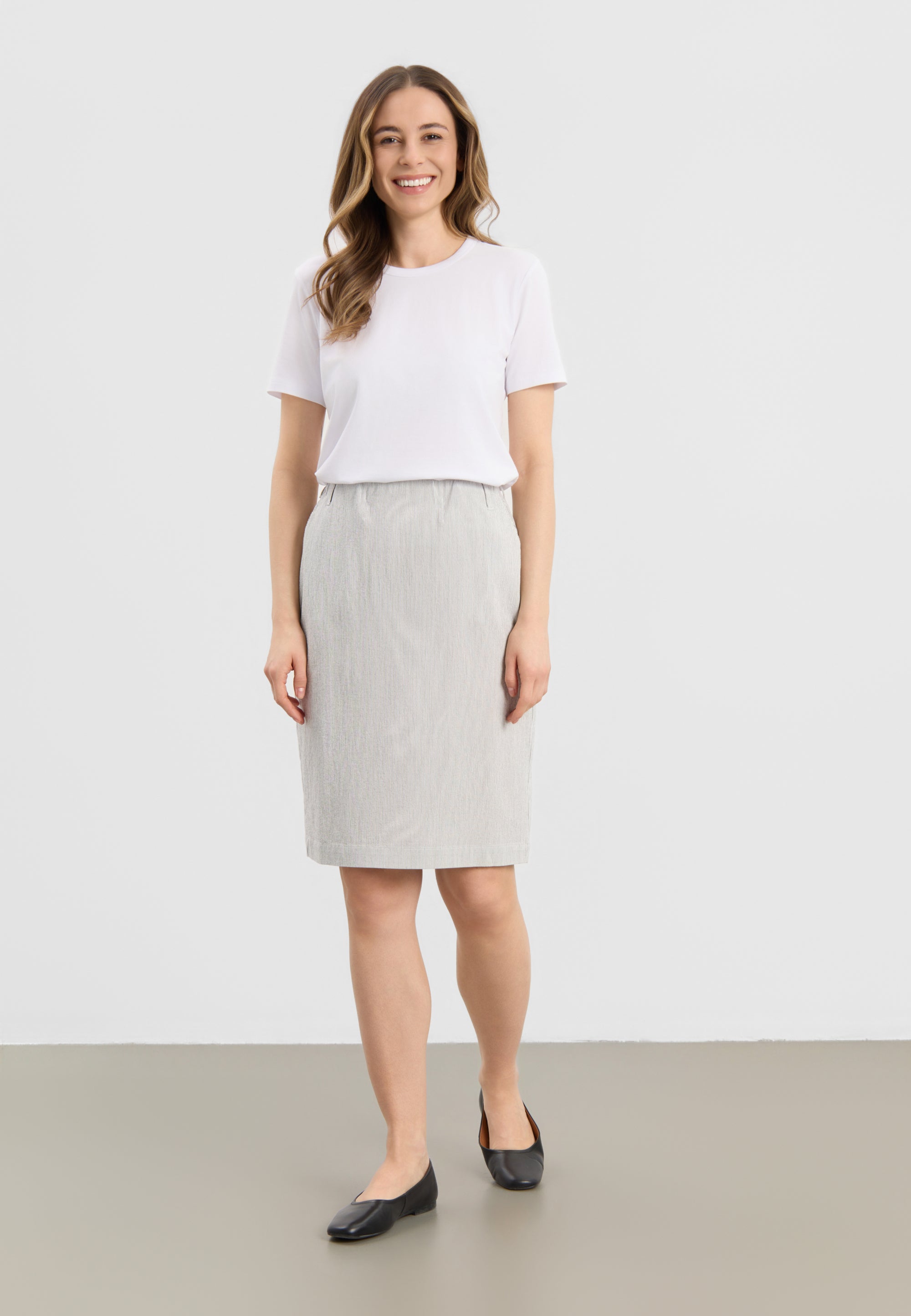 LAURIE Simone Skirt - 62 cm. Regular 10109 White pinstripe
