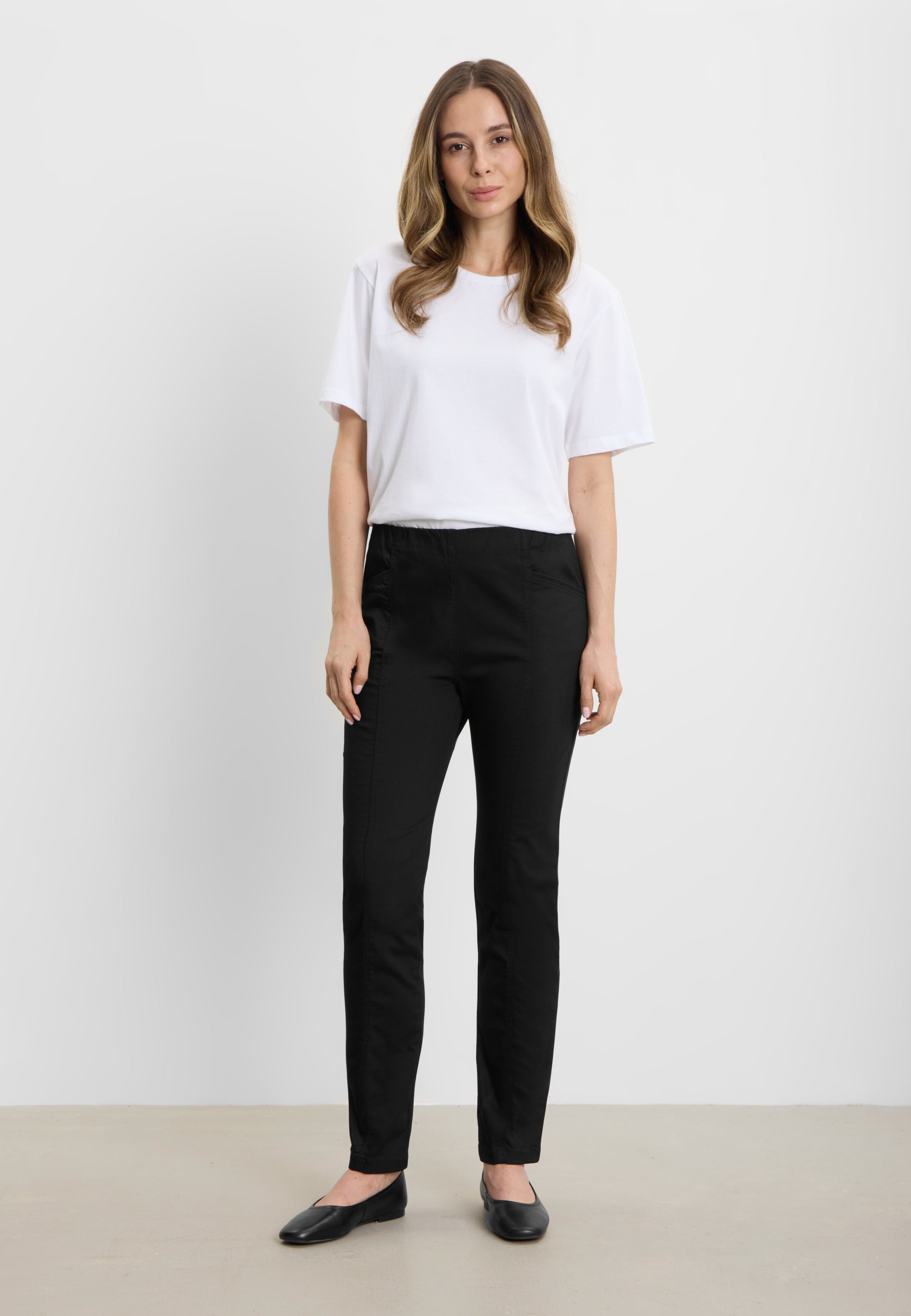 LAURIE Slender Rouge Regular - Short Length Regular 99000 Black