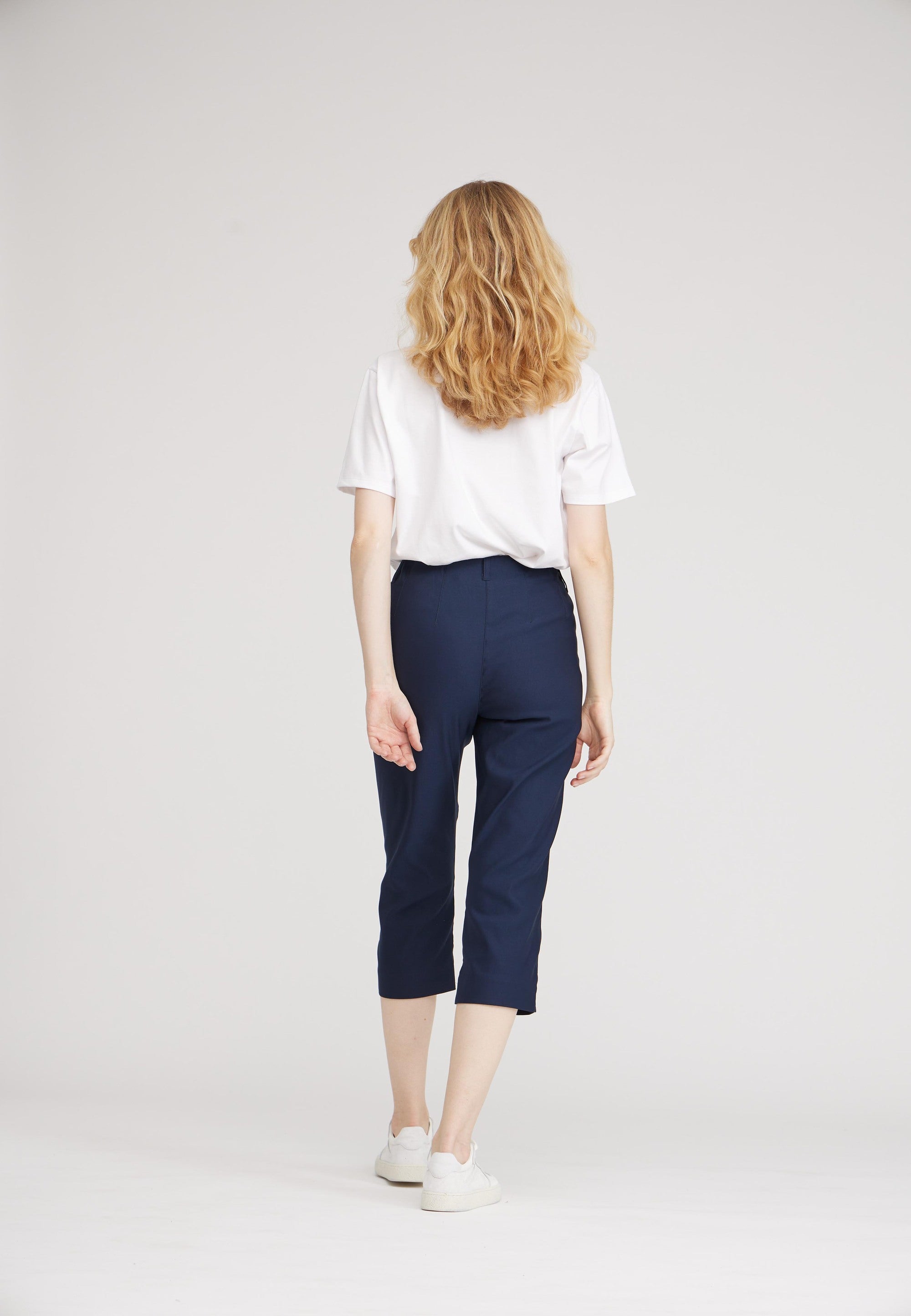 LAURIE Taylor Regular Capri Medium Length Regular 49000 Navy