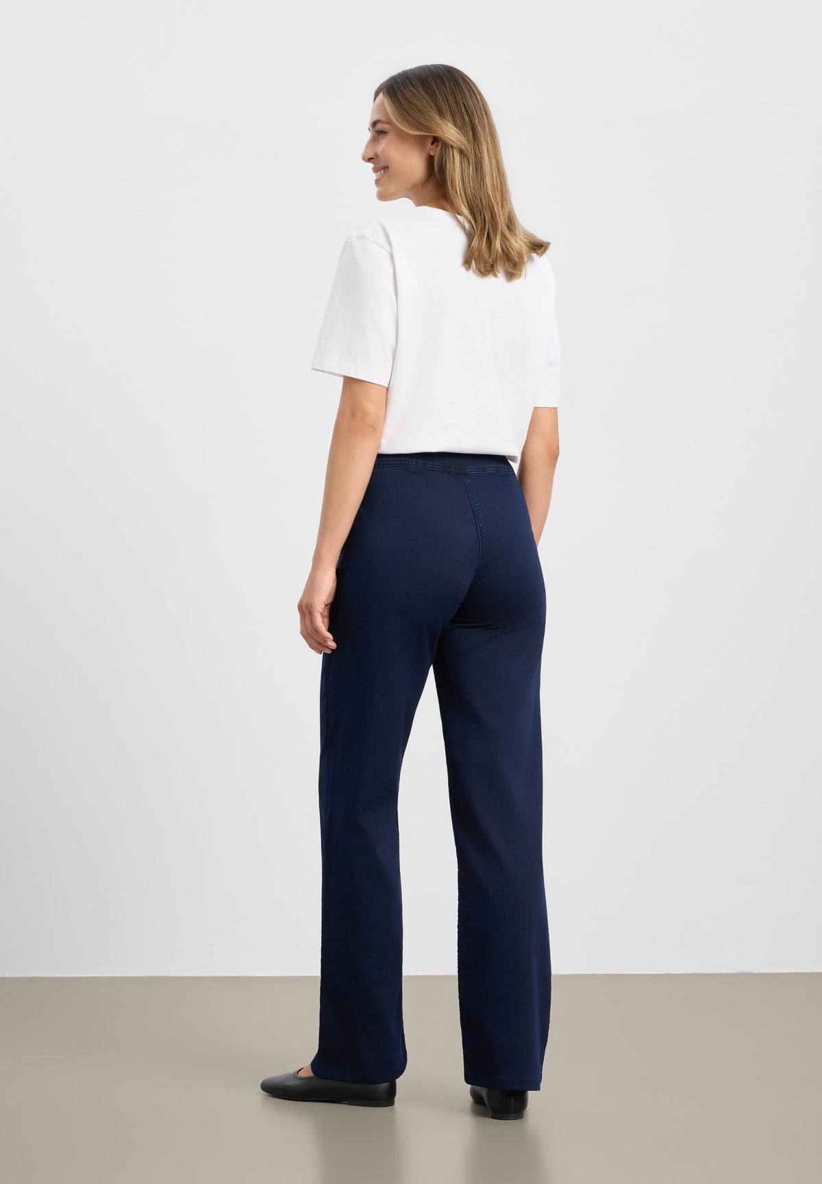 LAURIE Thea Straight - Medium Length Straight 49520 Dark Blue Denim