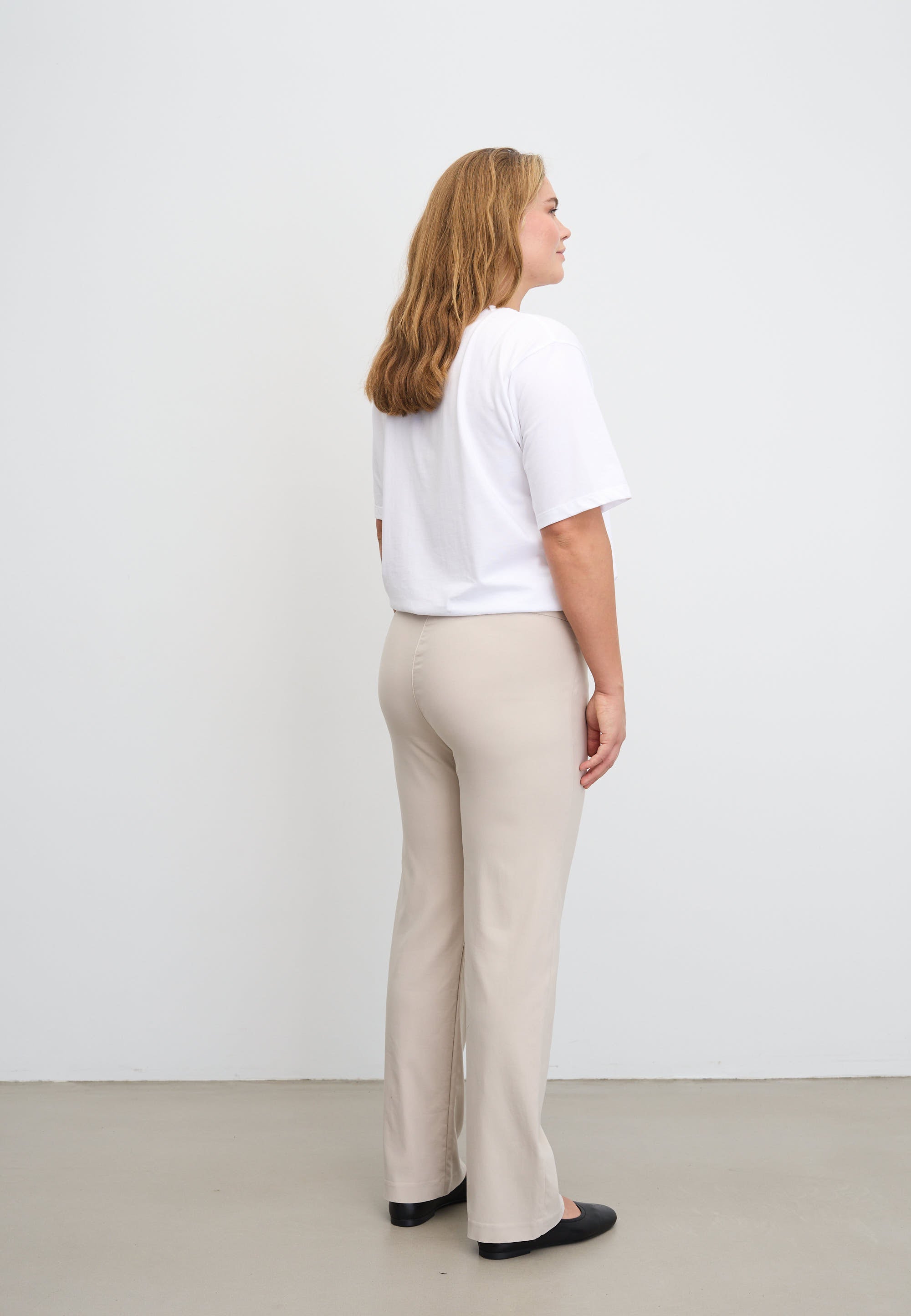 LAURIE  Thea Straight - Medium Length Straight 25000 Grey Sand