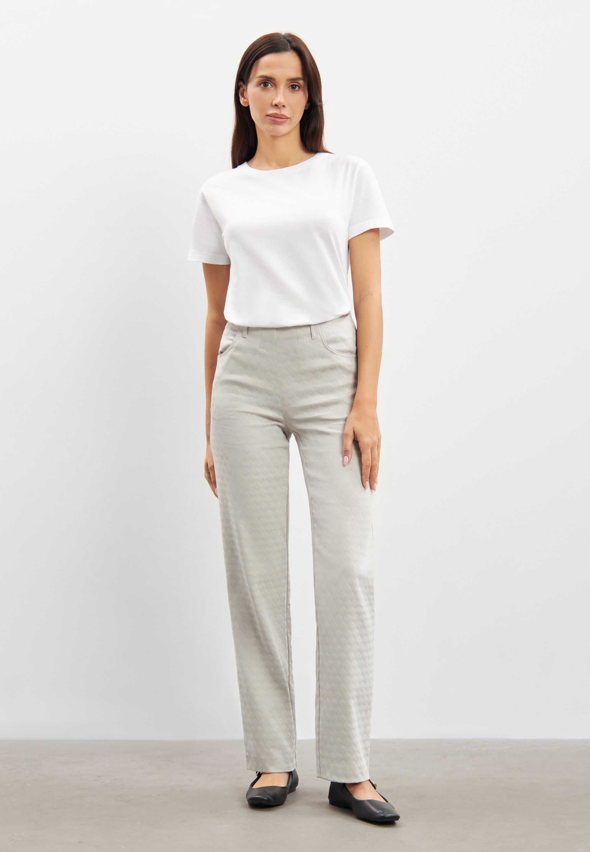 LAURIE Tracy Straight - Medium Length Straight 25603 Grey Sand Jacquard