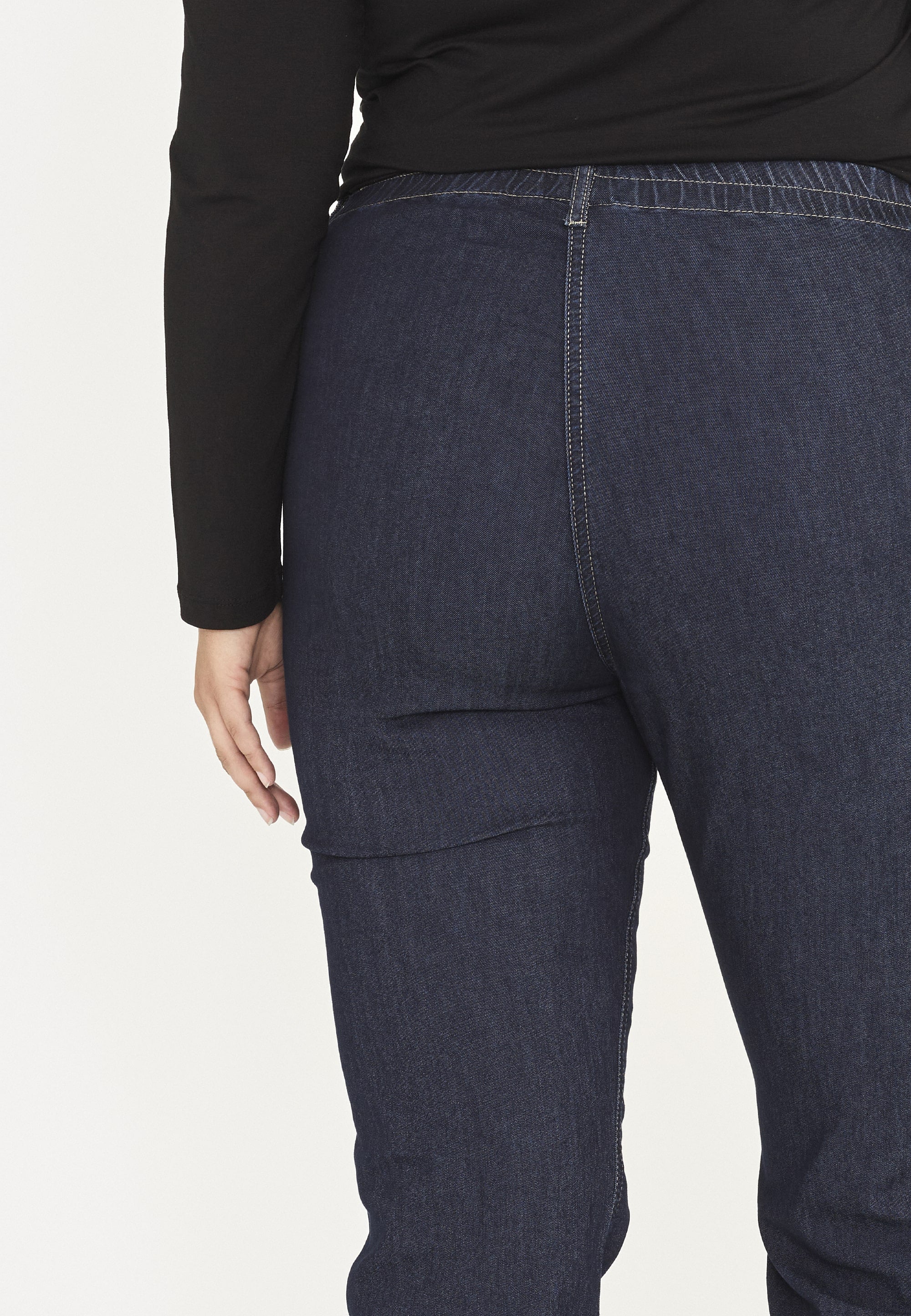 LAURIE Violet Relaxed - Medium Length Relaxed 49501 Dark Blue Denim