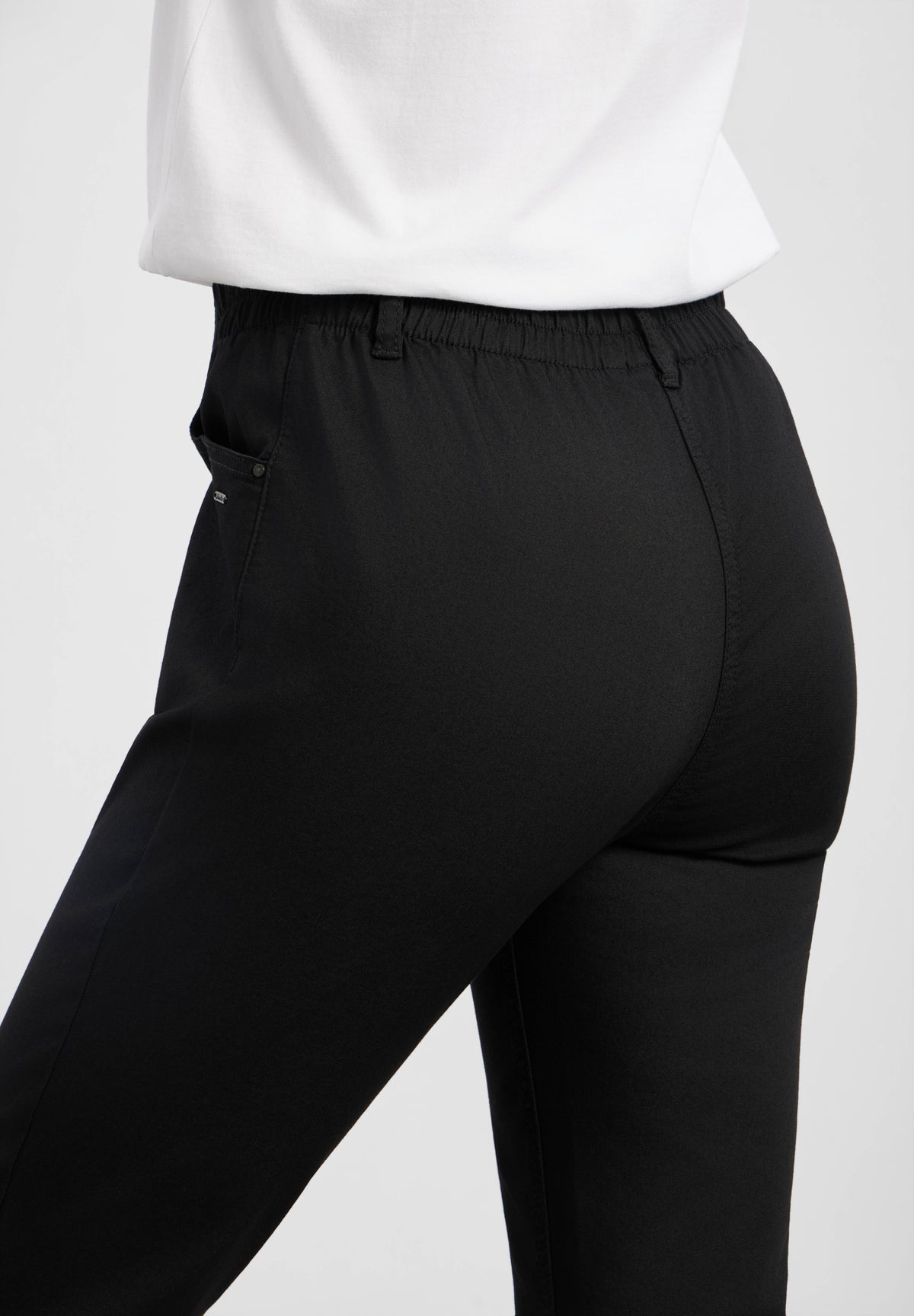 LAURIE Violet Relaxed - Medium Length Relaxed 99000 Black