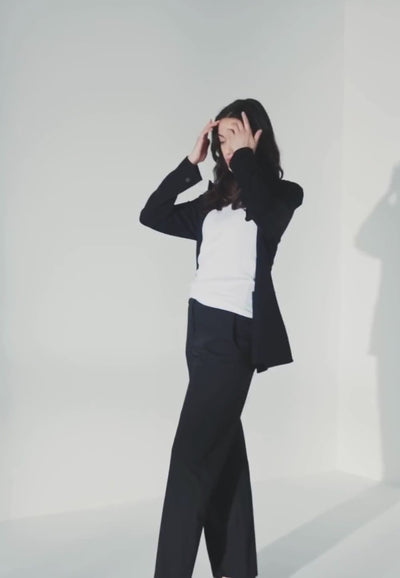LAURIE Jo Straight Medium Length Straight 99000 Black