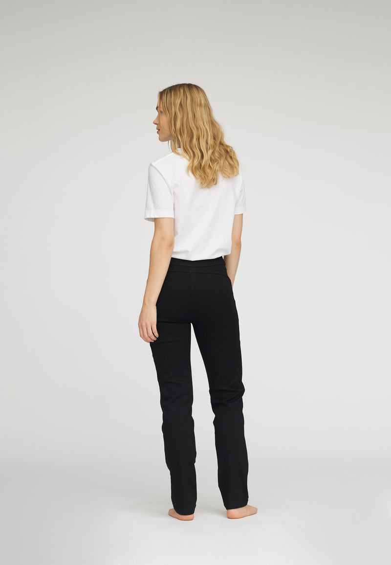 LAURIE Serene Regular ML Trousers REGULAR 99000 Black